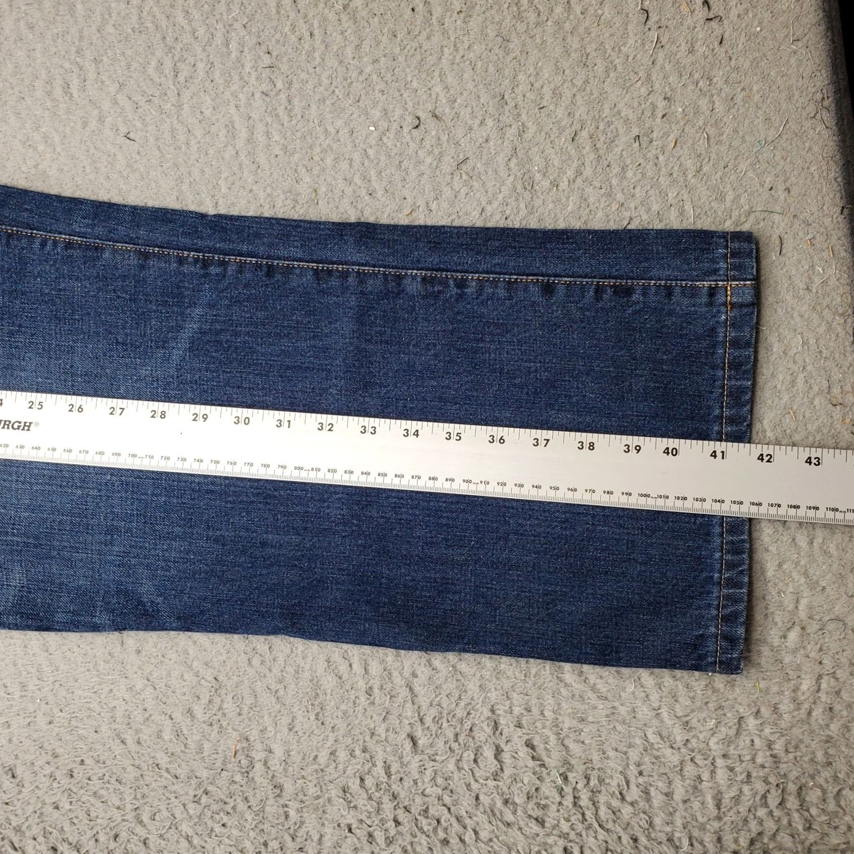Tommy Hilfiger Tommy Hilfiger Jeans Men Size 42/34 Blue Denim Straight Leg 5-Pocket Design Vintage: No Size US 42 / EU 58 - 3 Thumbnail