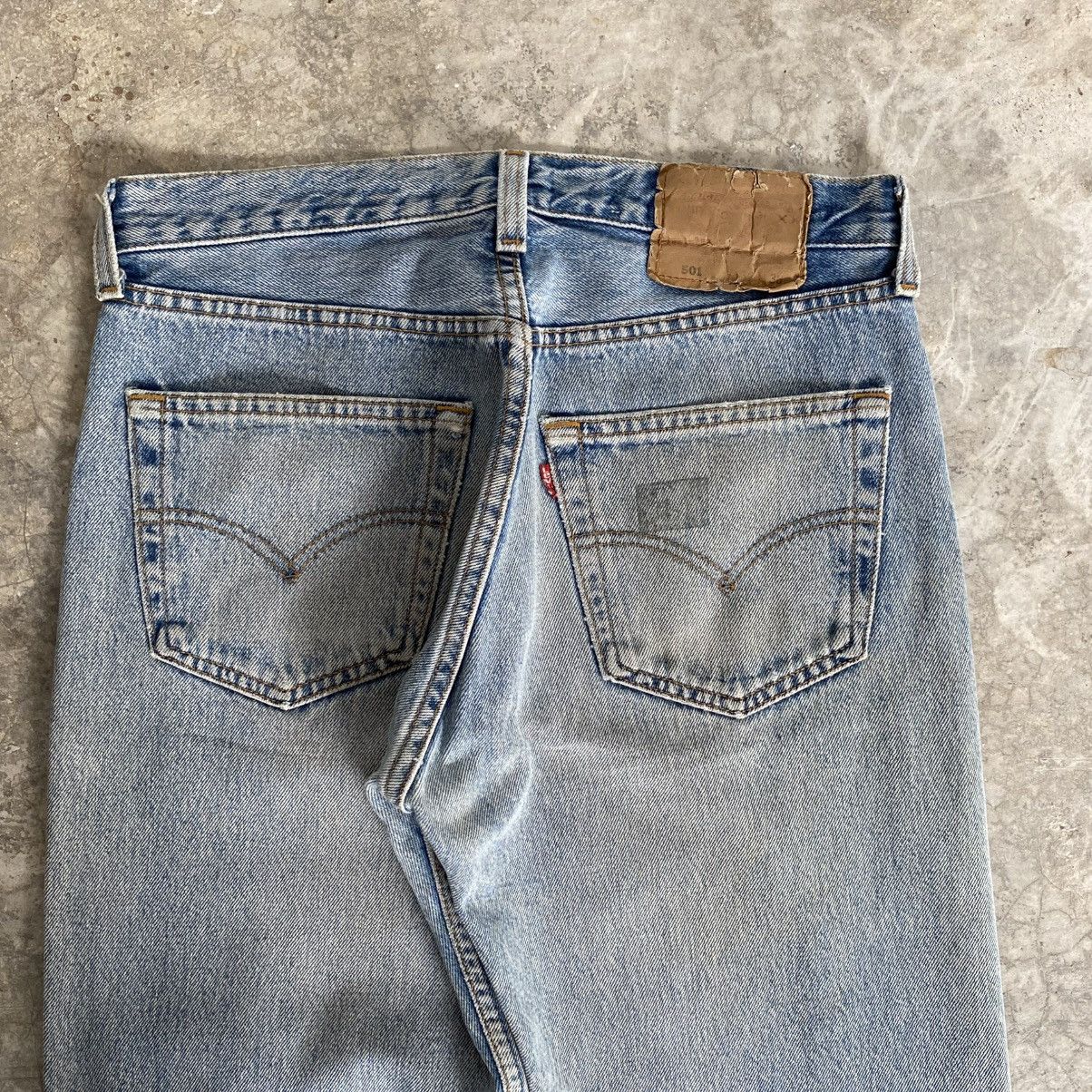Levi's Vintage 1995 Levis 501 Faded Muddy Blue Denim Jeans Size US 30 / EU 46 - 19 Thumbnail
