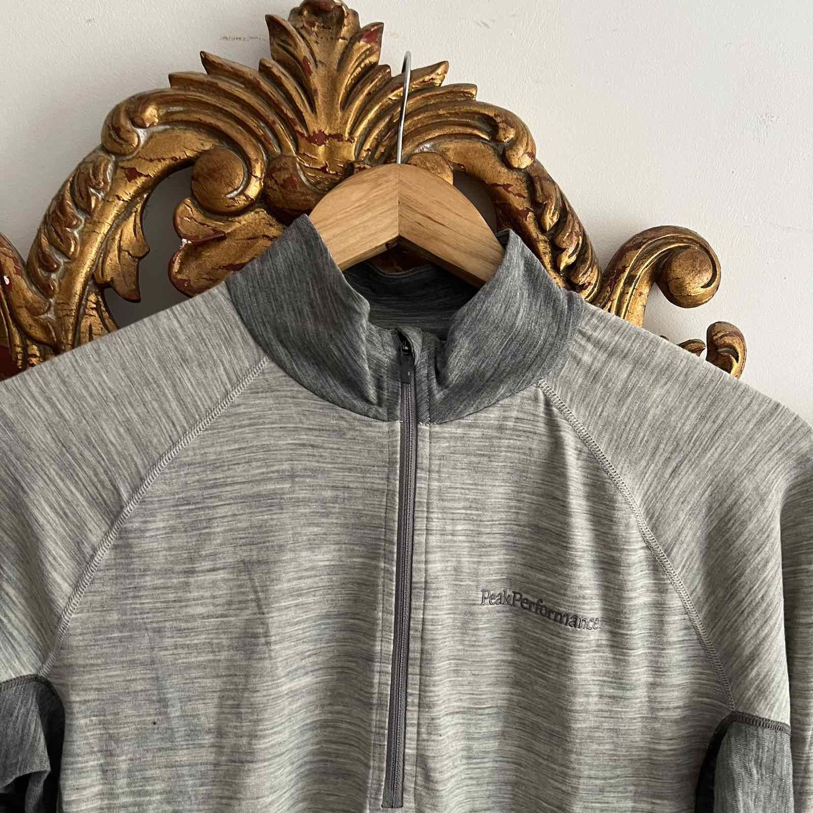 Peak Performance Peak performance Longsleeve merino wool gorpcore thermo Size L / US 10 / IT 46 - 4 Thumbnail