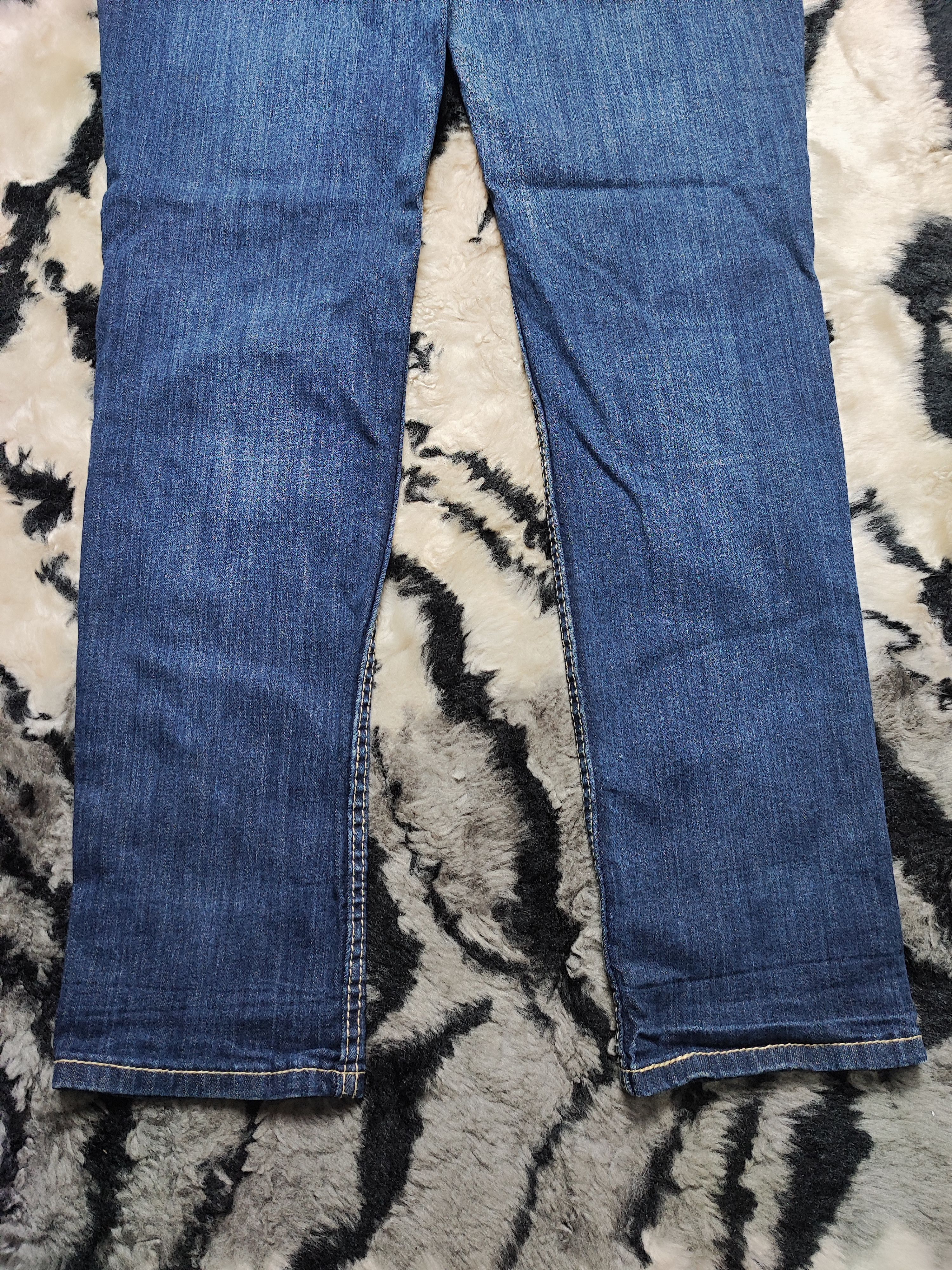 Levi's Vintage Y2K Levis 524 Too Superlow Rise Flared Denim Jeans Size 33" - 8 Thumbnail