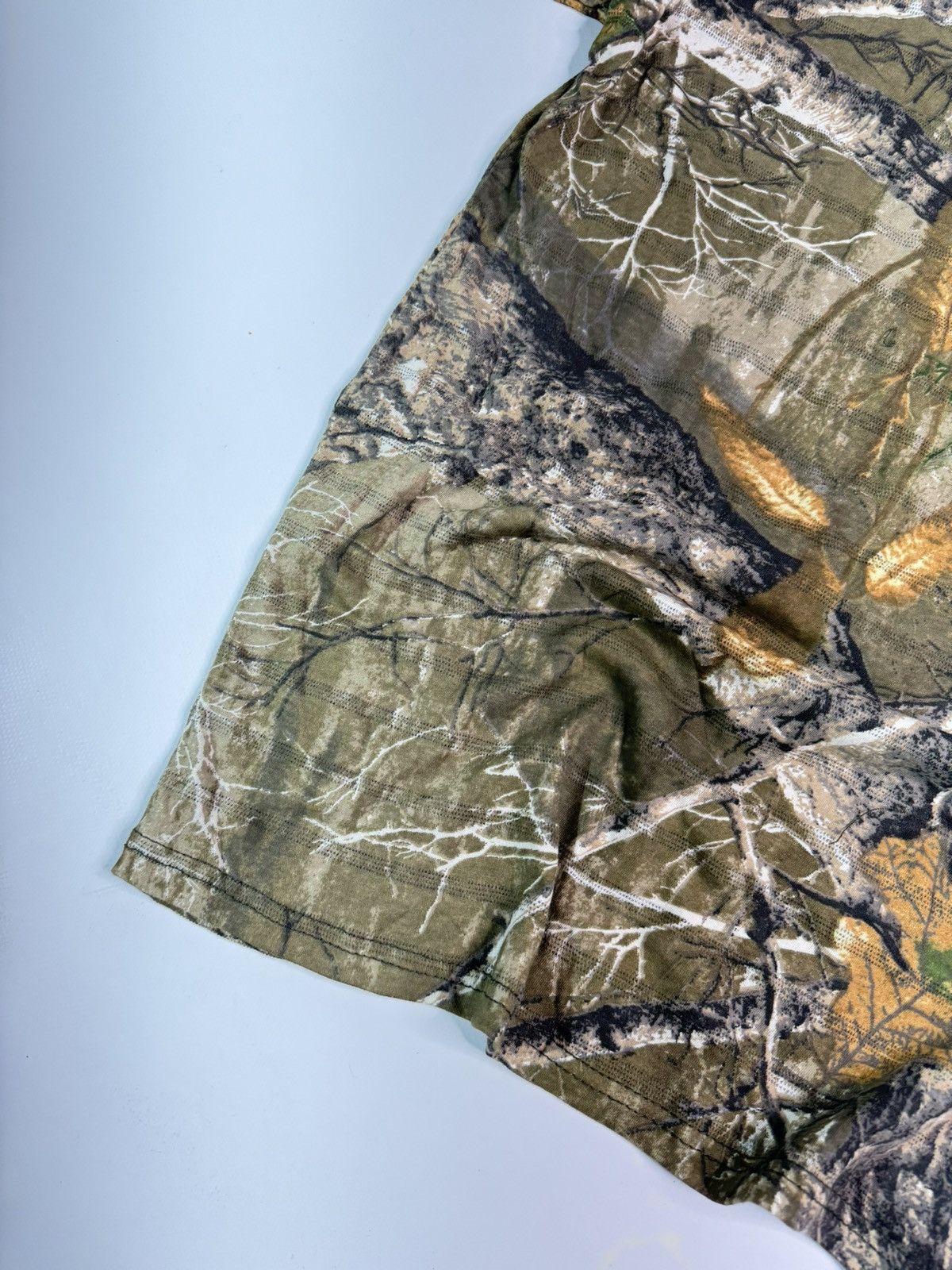 Japanese Brand × Realtree Vintage Realtree tee mossy oaks y2k camo swag drip skater Size US XL / EU 56 / 4 - 2 Thumbnail