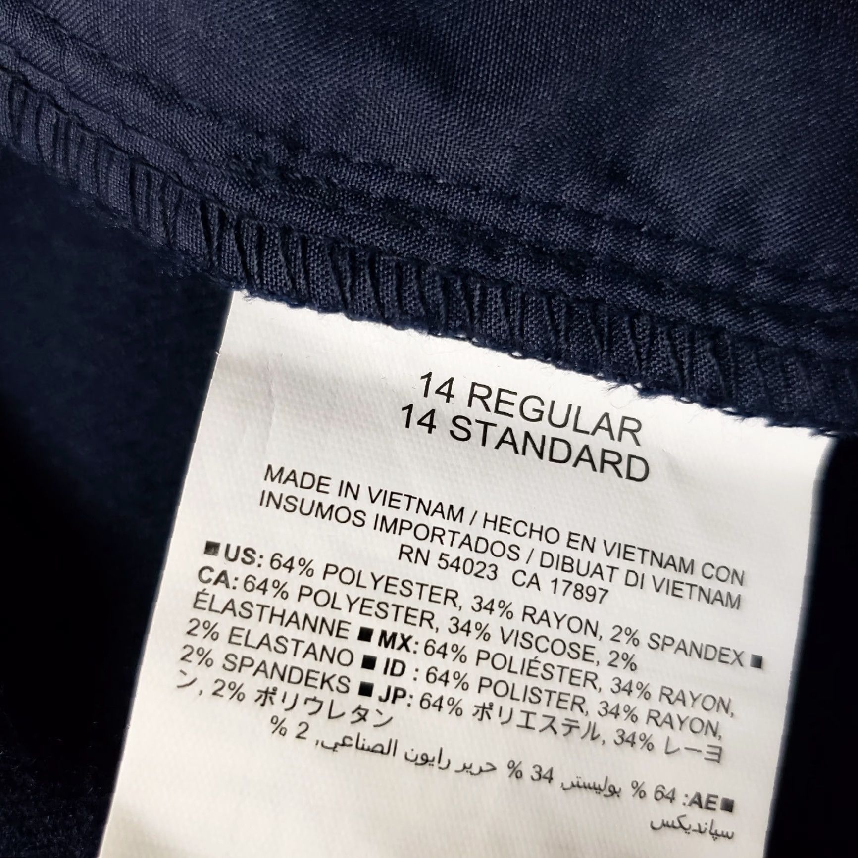 Old Navy Old Navy Womens Tailored Shorts Sz 14 Blue High Rise Pleated Front Size 36" / US 14 / IT 50 - 4 Thumbnail