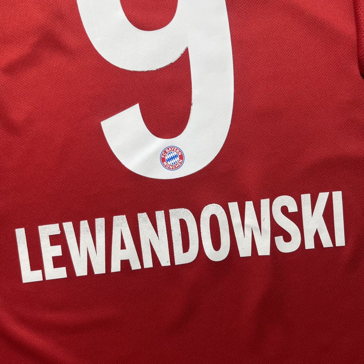 Vintage BAYERN ADIDAS 2020/2021 FOOTBALL HOME JERSEY #9 LEWANDOWSKI Size US M / EU 48-50 / 2 - 10 Thumbnail