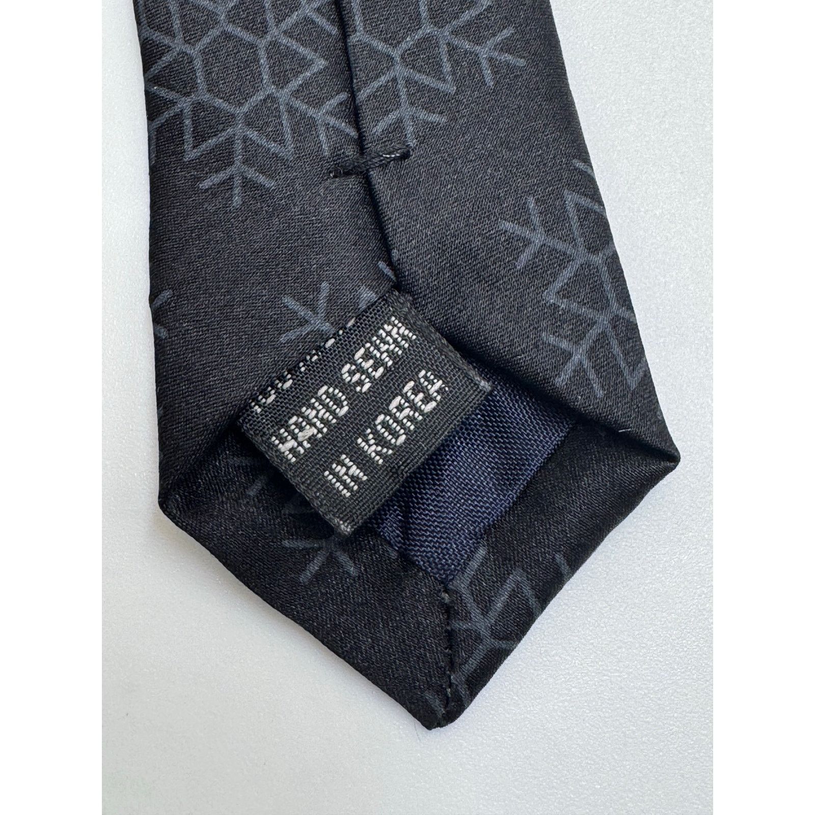 Other FN Hand Sewn Silk Christmas Black Tie Santa Snowflakes Size ONE SIZE - 6 Thumbnail