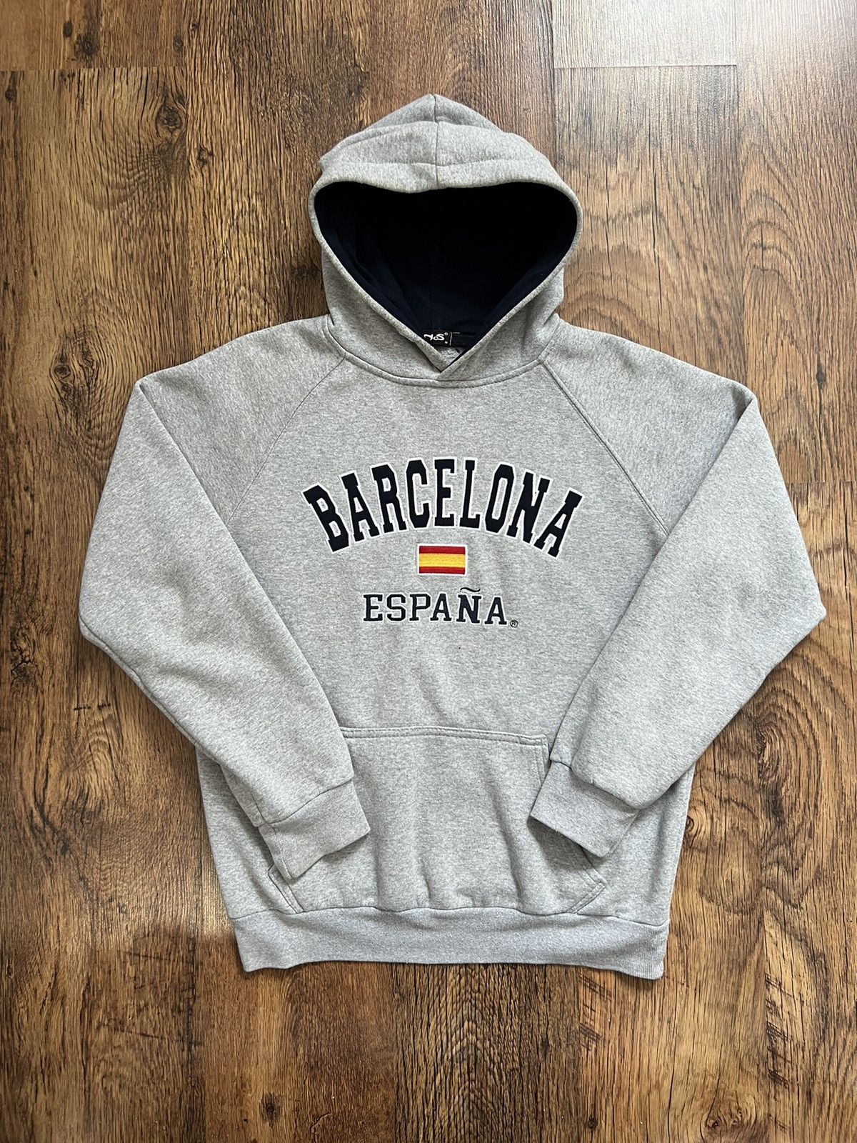 Vintage Barcelona hoodie vintage sweatshirt retro 90s y2k grey Size US M / EU 48-50 / 2 - 1 Thumbnail