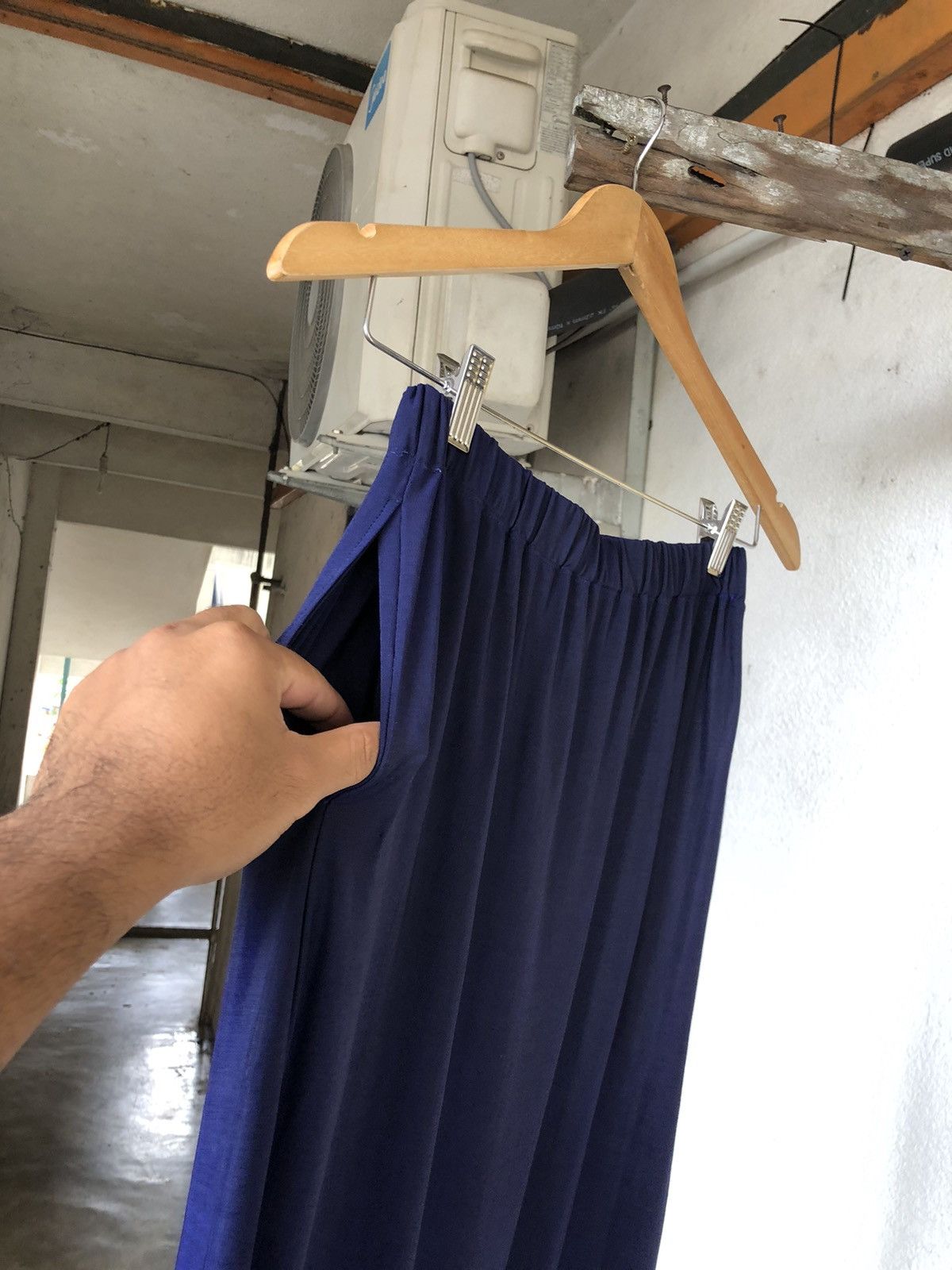 Pleats Please Issey Miyake ✨Vintage Issey Miyake Shiny Blue Stretchable Midi Skirt Size 25" / US 0 / IT 36 - 10 Thumbnail