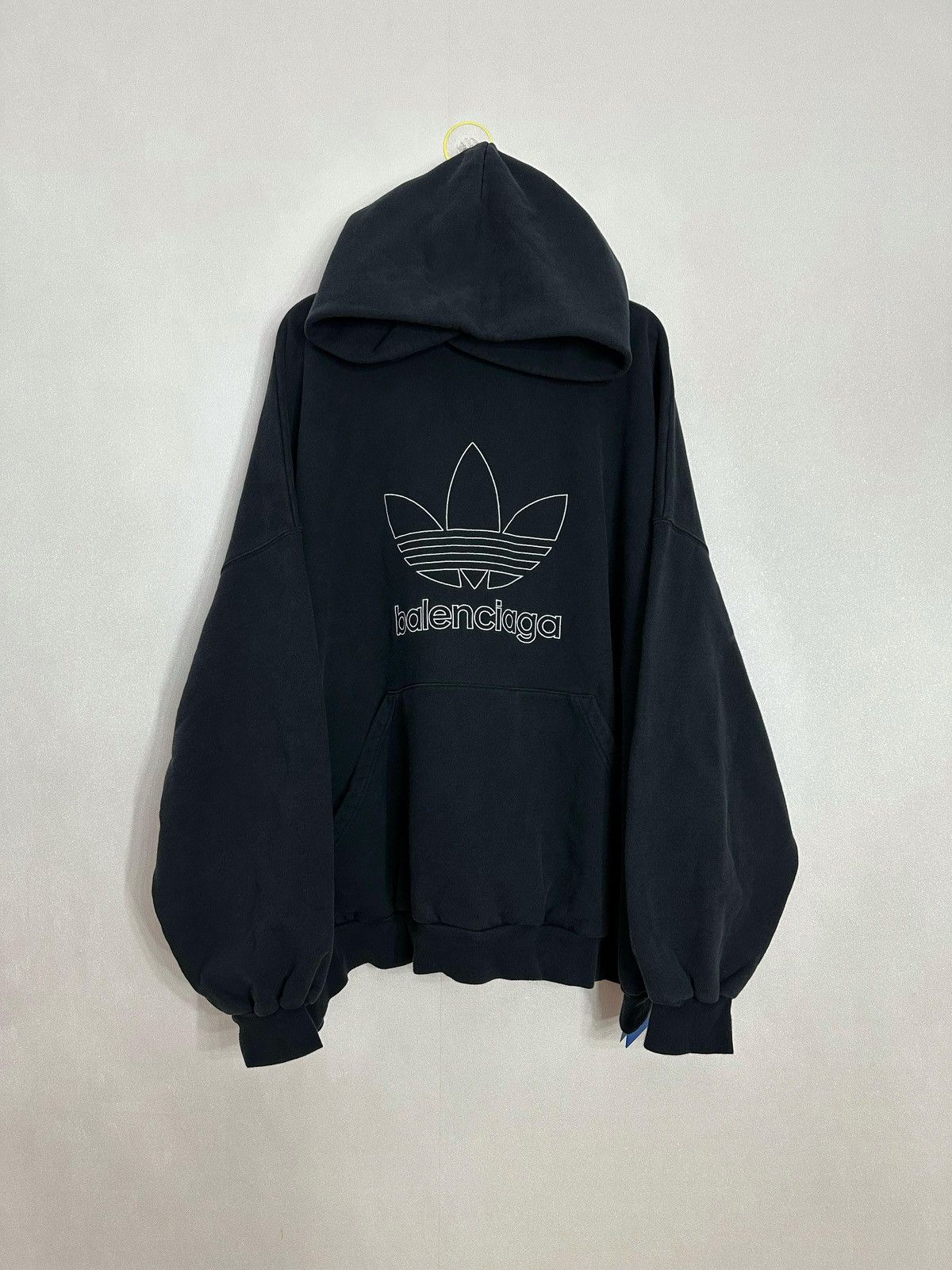 Balenciaga Balenciaga Adidas Trefoil Hoodie in Black 5 Size US XXL / EU 58 / 5 - 1 Thumbnail