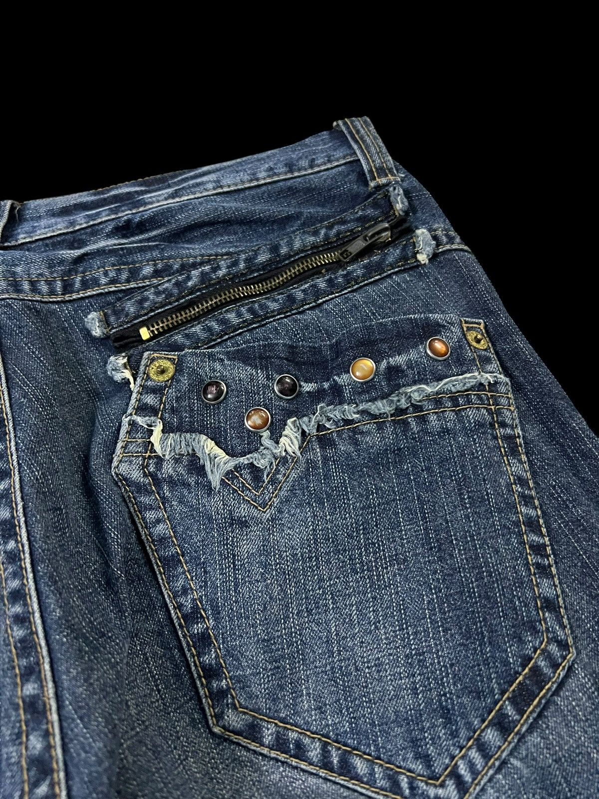 💥FLARE💥VINTAGE 90’s STYLE JAPANESE BRAND DISTRESS JEANS