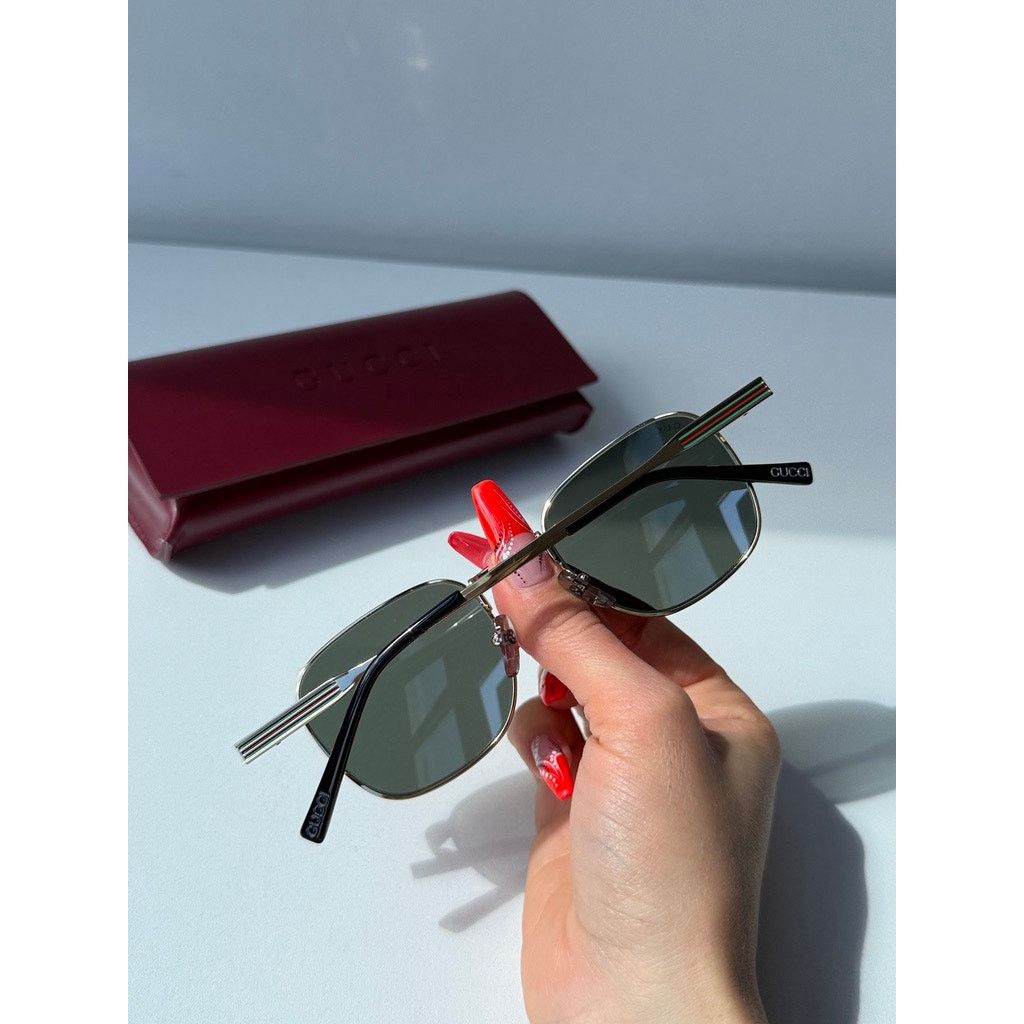 Gucci NEW Gucci GG1876S Gold Round Sunglasses $545 Size ONE SIZE - 3 Thumbnail