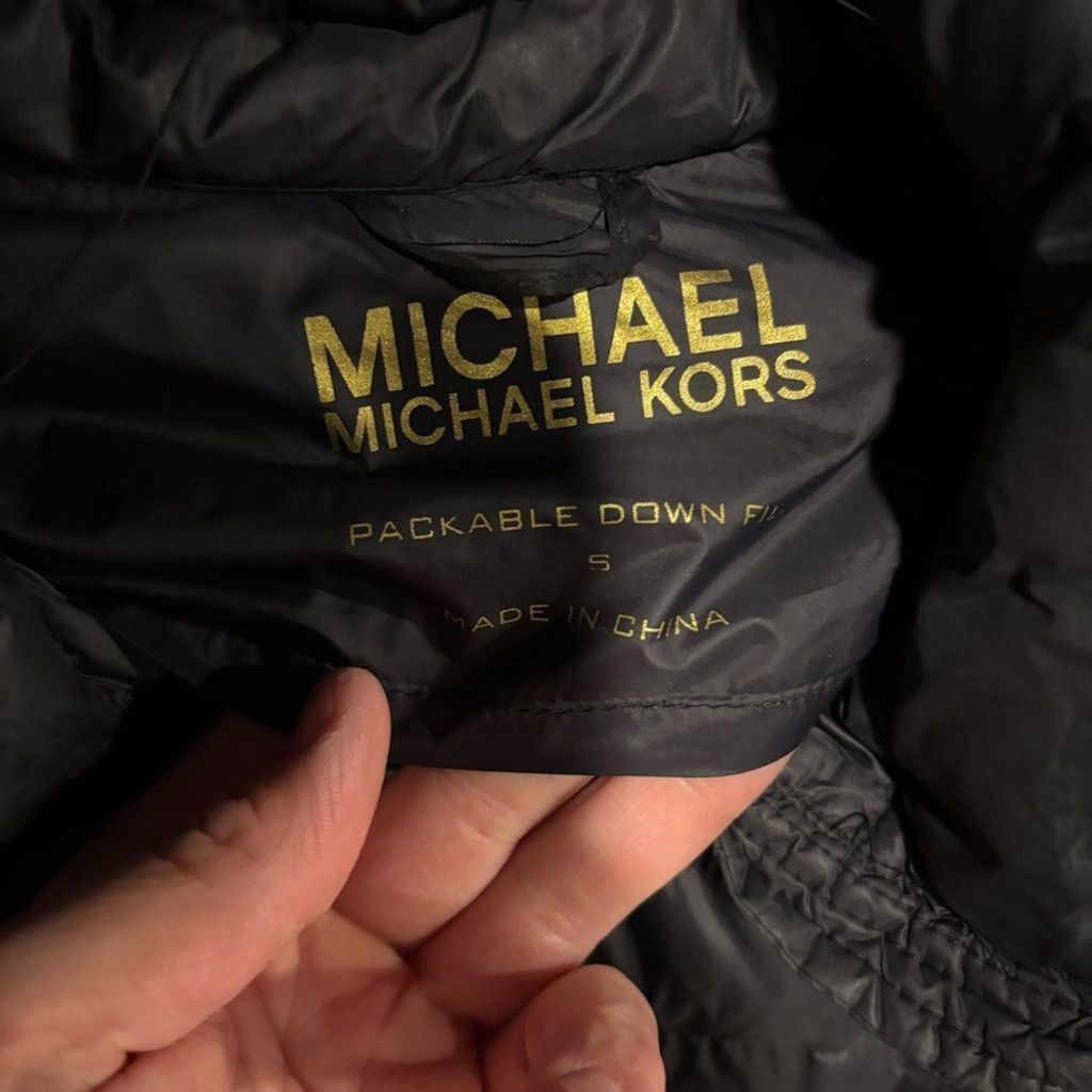 Michael Kors Women’s Michael Kors Black Puffer Jacket Size S / US 4 / IT 40 - 3 Thumbnail