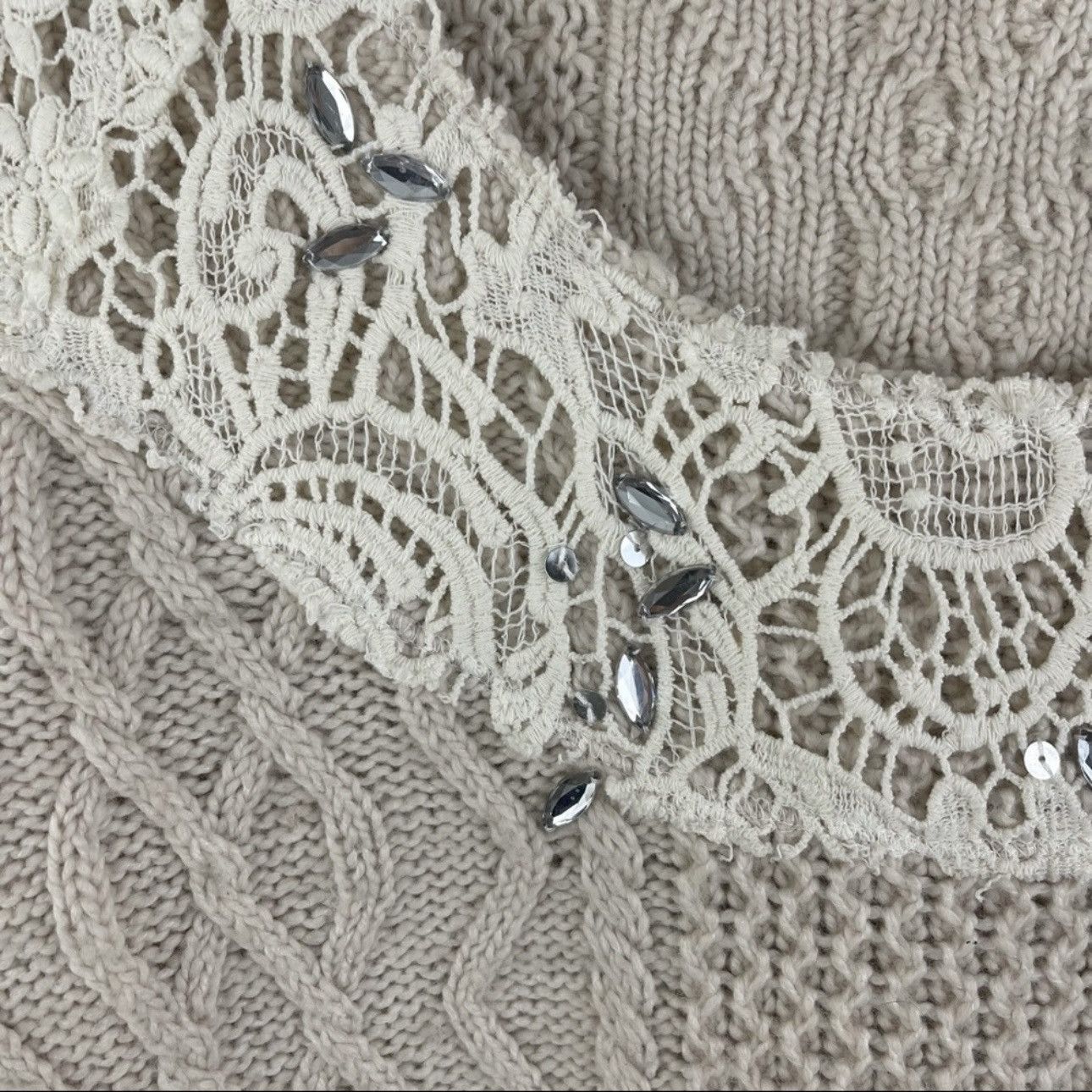Free People FREE PEOPLE Ivory Creme Aurora Jewel Knit Sweater Size S / US 4 / IT 40 - 7 Thumbnail