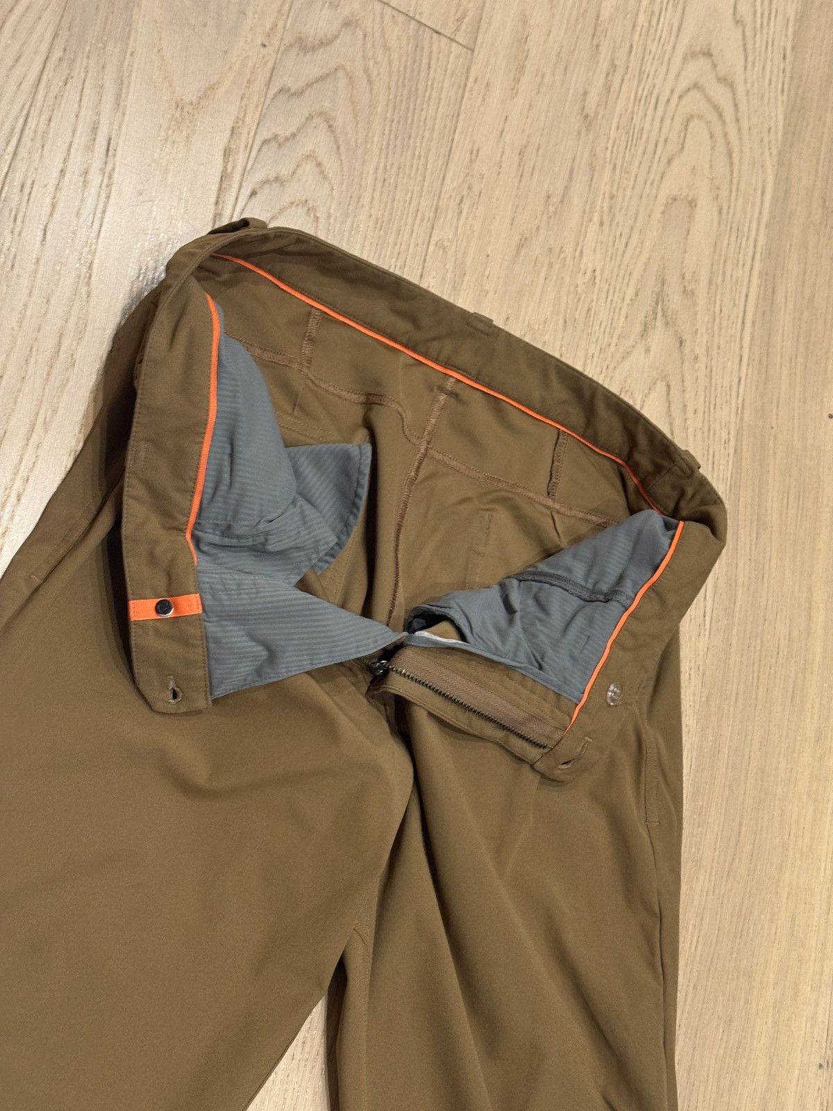 Lululemon Lululemon khaki abc trouser / chino Size US 31 - 3 Thumbnail