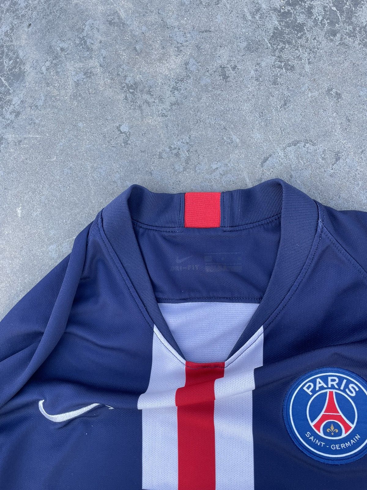 Nike Vintage Nike Paris Saint Germain 2019/20 Soccer Jersey Y2K Size US M / EU 48-50 / 2 - 8 Thumbnail