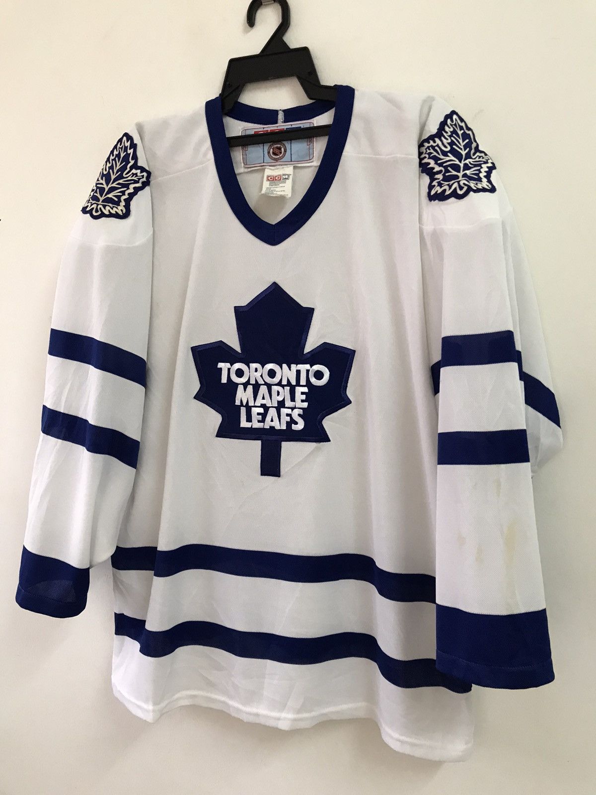Ccm Rare Ccm 90s Toronto Maple leafs NHL jersey Size Medium Size US M / EU 48-50 / 2 - 4 Thumbnail