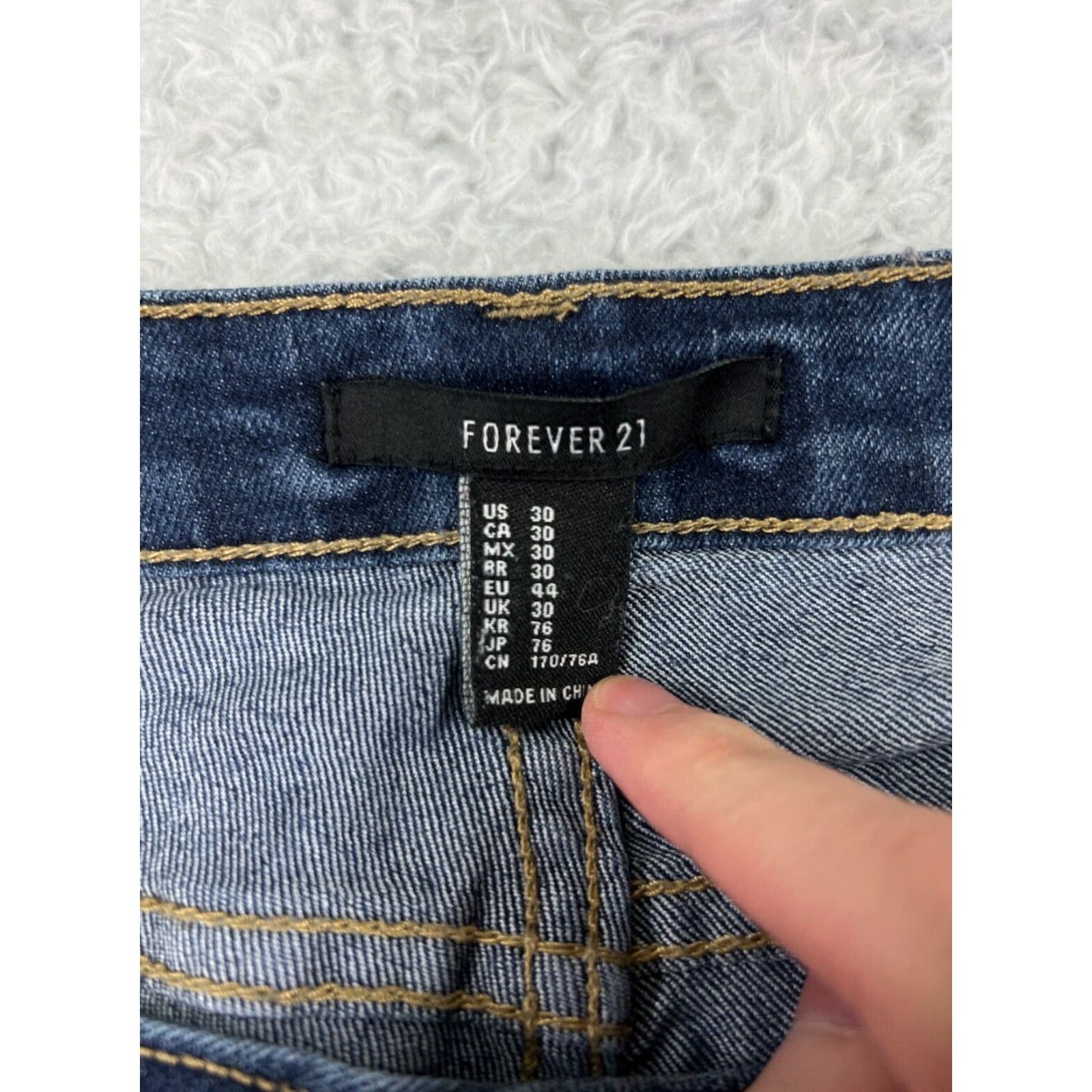 Forever 21 FOREVER 21 Denim Jeans - Blue Dark Wash - Women’s Skinny Fit 30 Inseam 27" Zip Fly 5-Pocket Cotton Blend Size 30" / US 8 / IT 44 - 3 Thumbnail