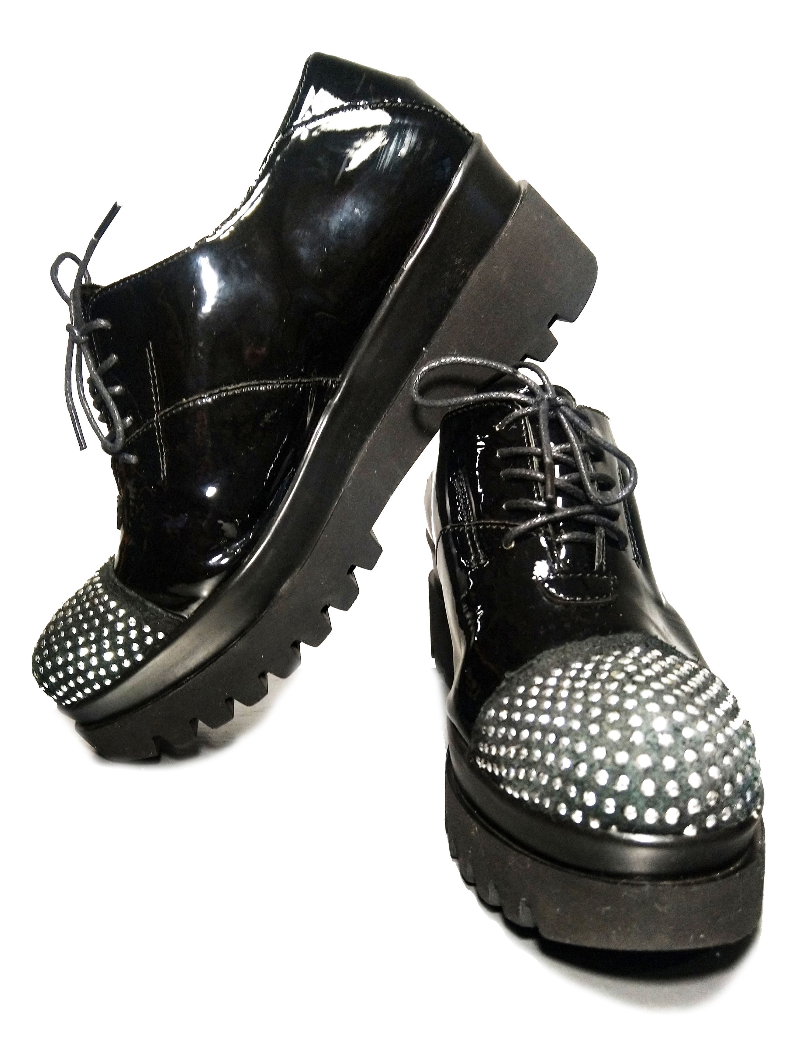 Vera Pelle Cw chewing black patent Italian leather low shoes Size US 8 / IT 38 - 1 Thumbnail