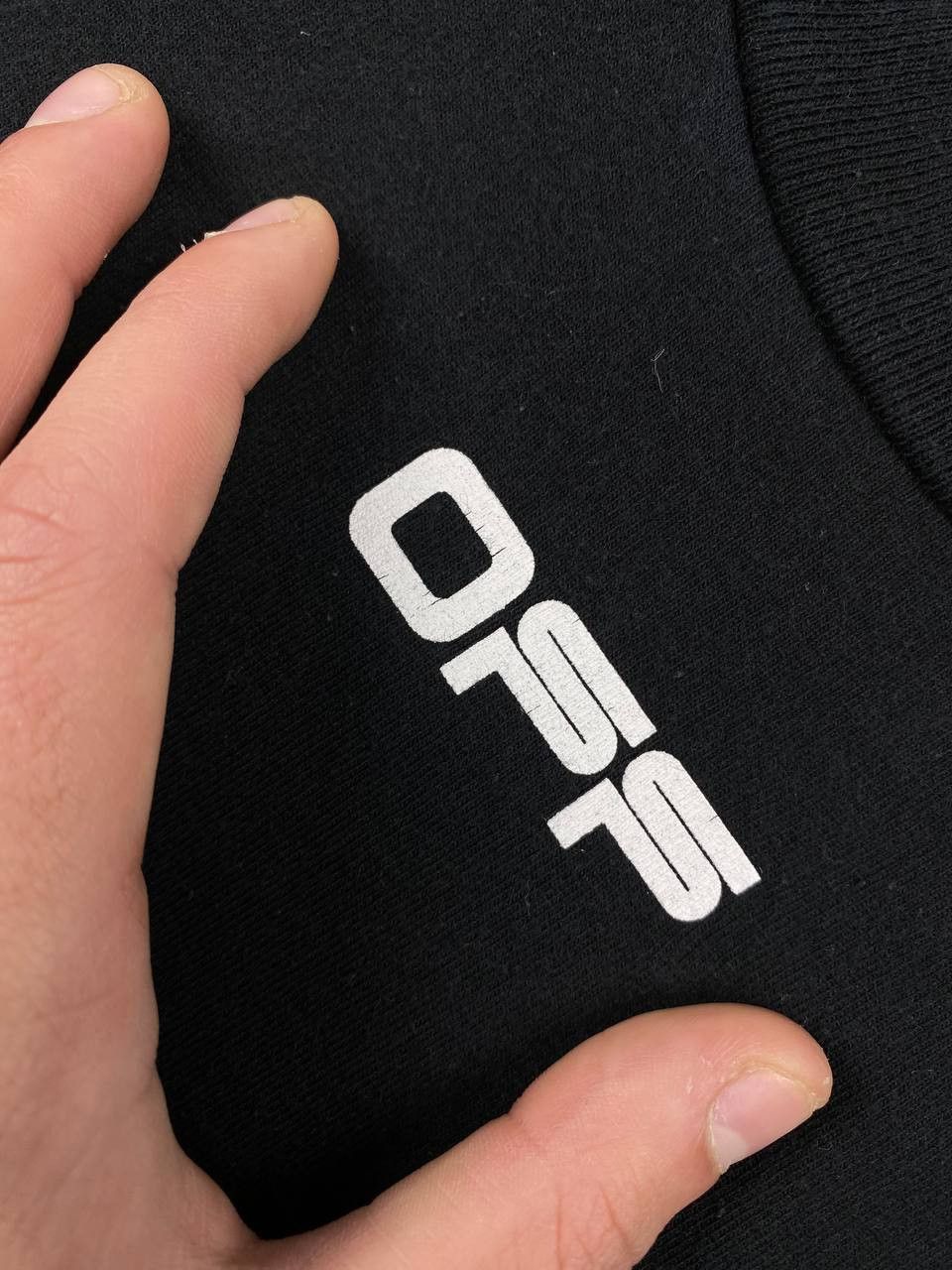 Off-White Off-White Caravaggio Arrow Big Logo T-Shirt Men Size M Black Size US M / EU 48-50 / 2 - 7 Thumbnail