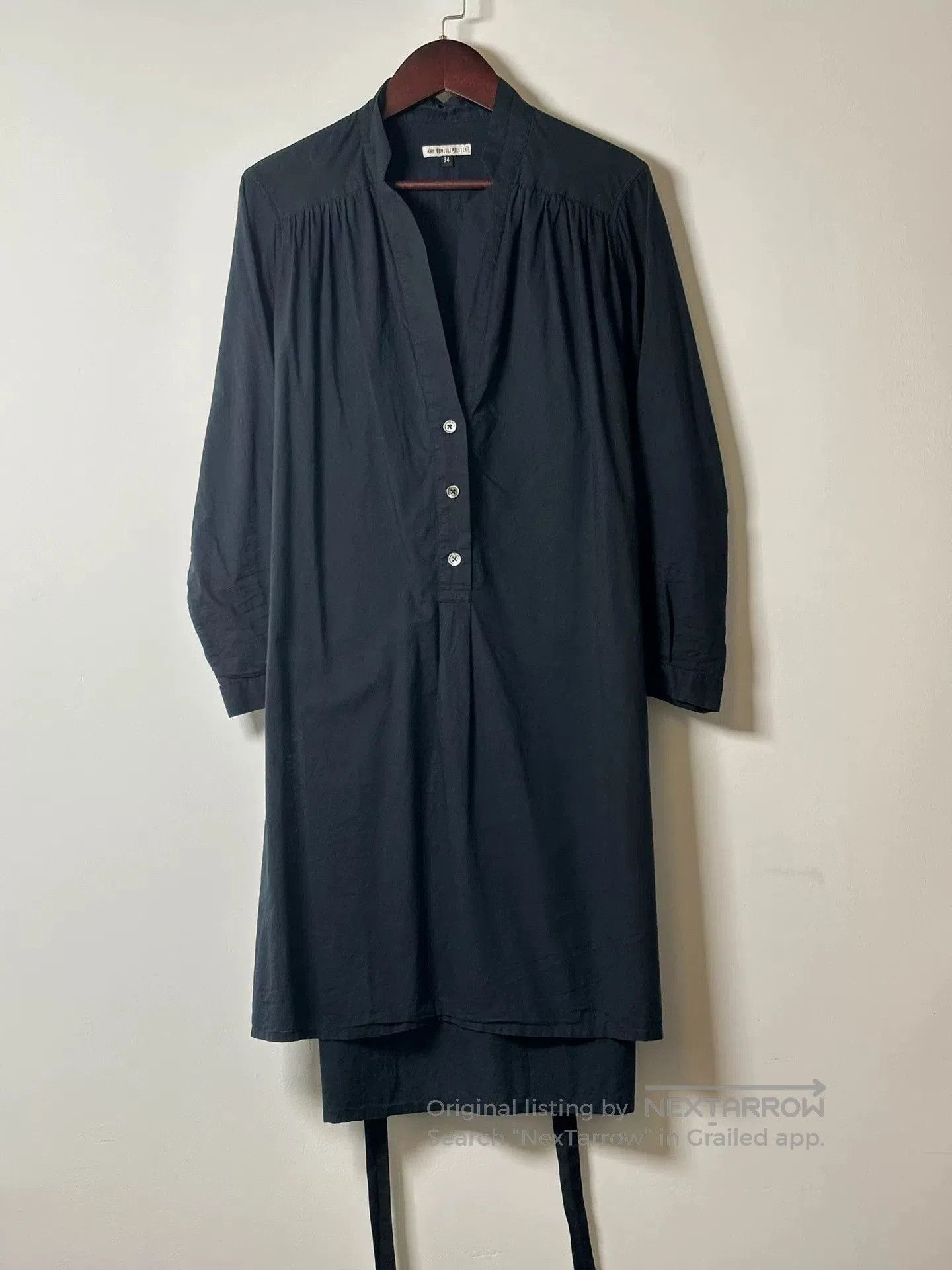 Ann Demeulemeester long sleeve v-neck shirt by ann demeulemeester. Size XS / US 0-2 / IT 36-38 - 2 Thumbnail
