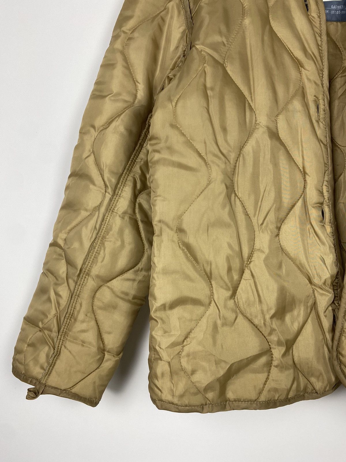 Vintage Brandit M-65 Quilted Liner in Desert Sand Size US M / EU 48-50 / 2 - 5 Thumbnail