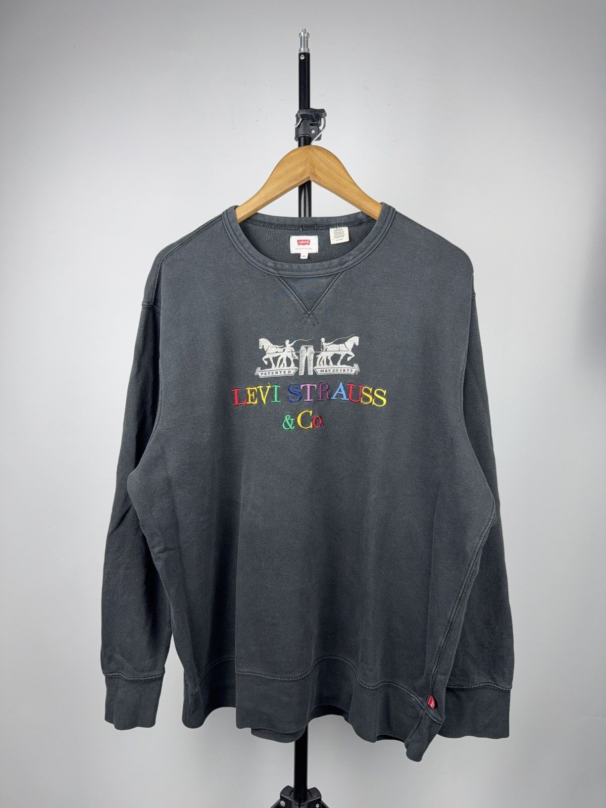 Levi's Vintage 00s USA Western Levi’s Embroidered Logo Sweatshirt Size US XL / EU 56 / 4 - 1 Thumbnail