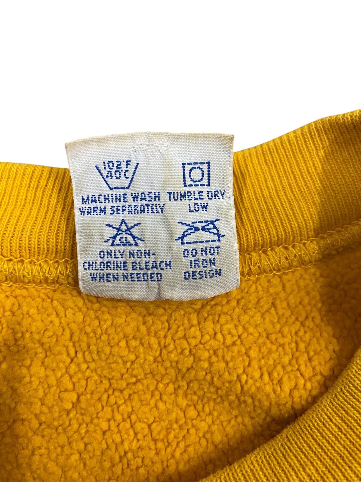 Champion Vtg Champion Sweatshirt ( Reverse weave ) Made In Usa Size US M / EU 48-50 / 2 - 11 Thumbnail