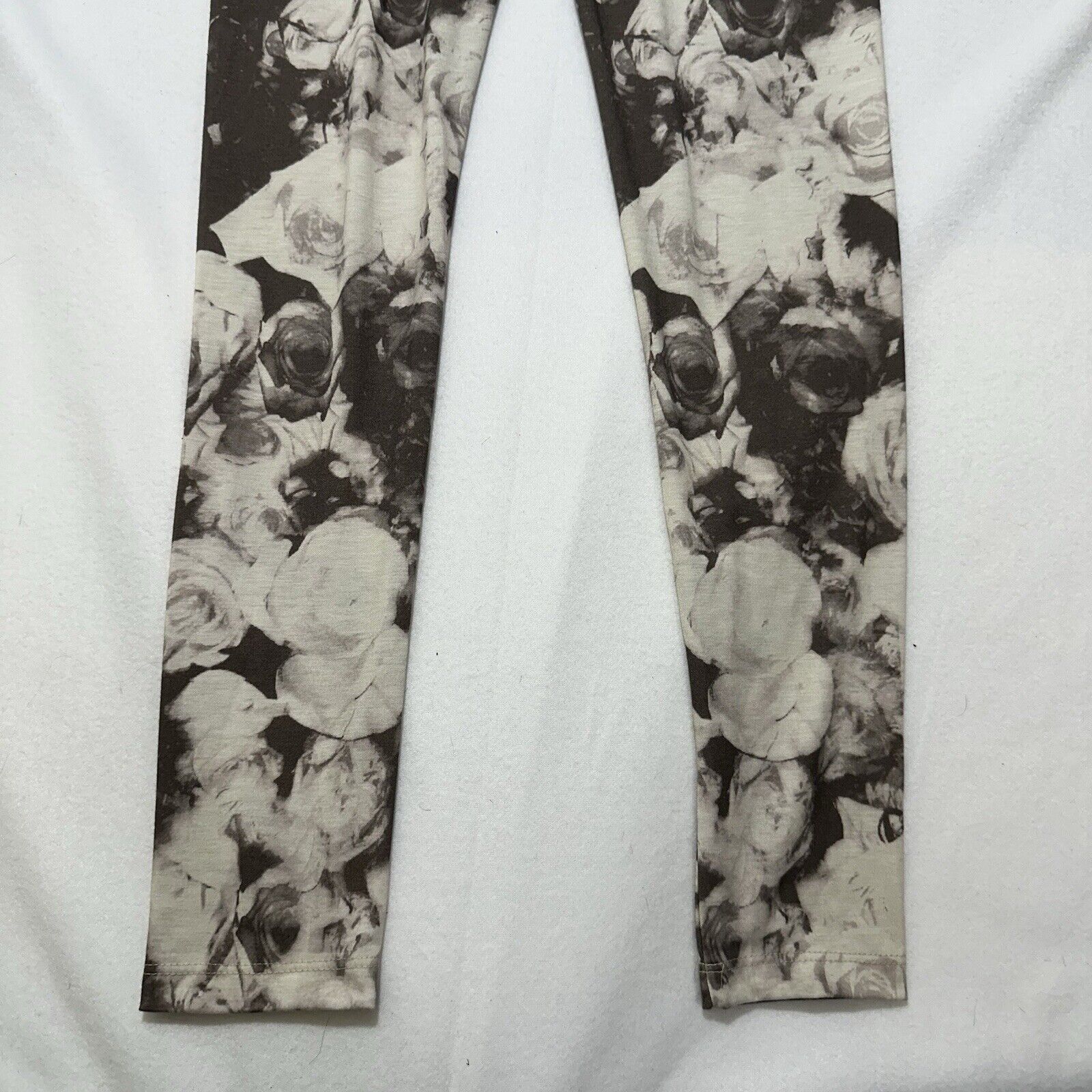 Bdg BDG Medium Gray Floral Stretch Leggings High Rise Pull On Size 32" / US 10 / IT 46 - 3 Thumbnail