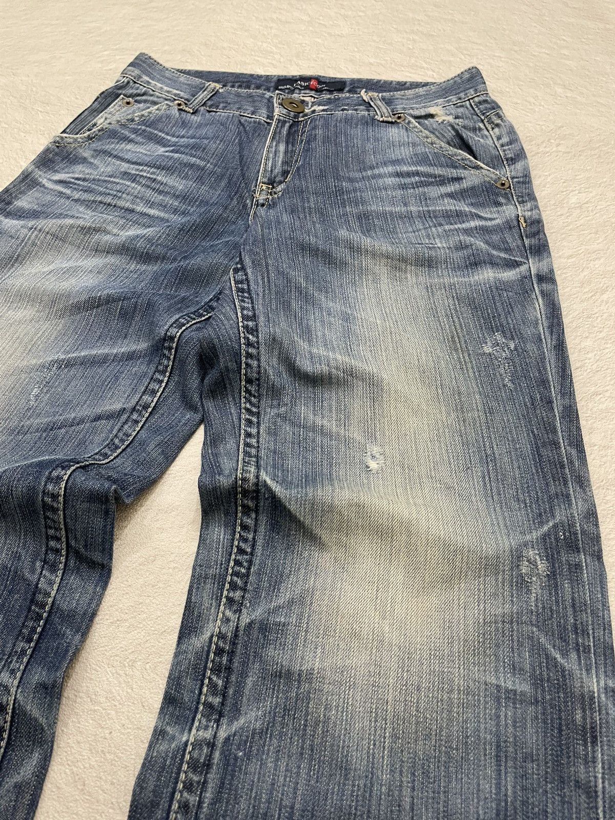 Japanese Brand 2000s Blue Jeans Distressed Fading Denim Y2K Size US 31 - 3 Thumbnail