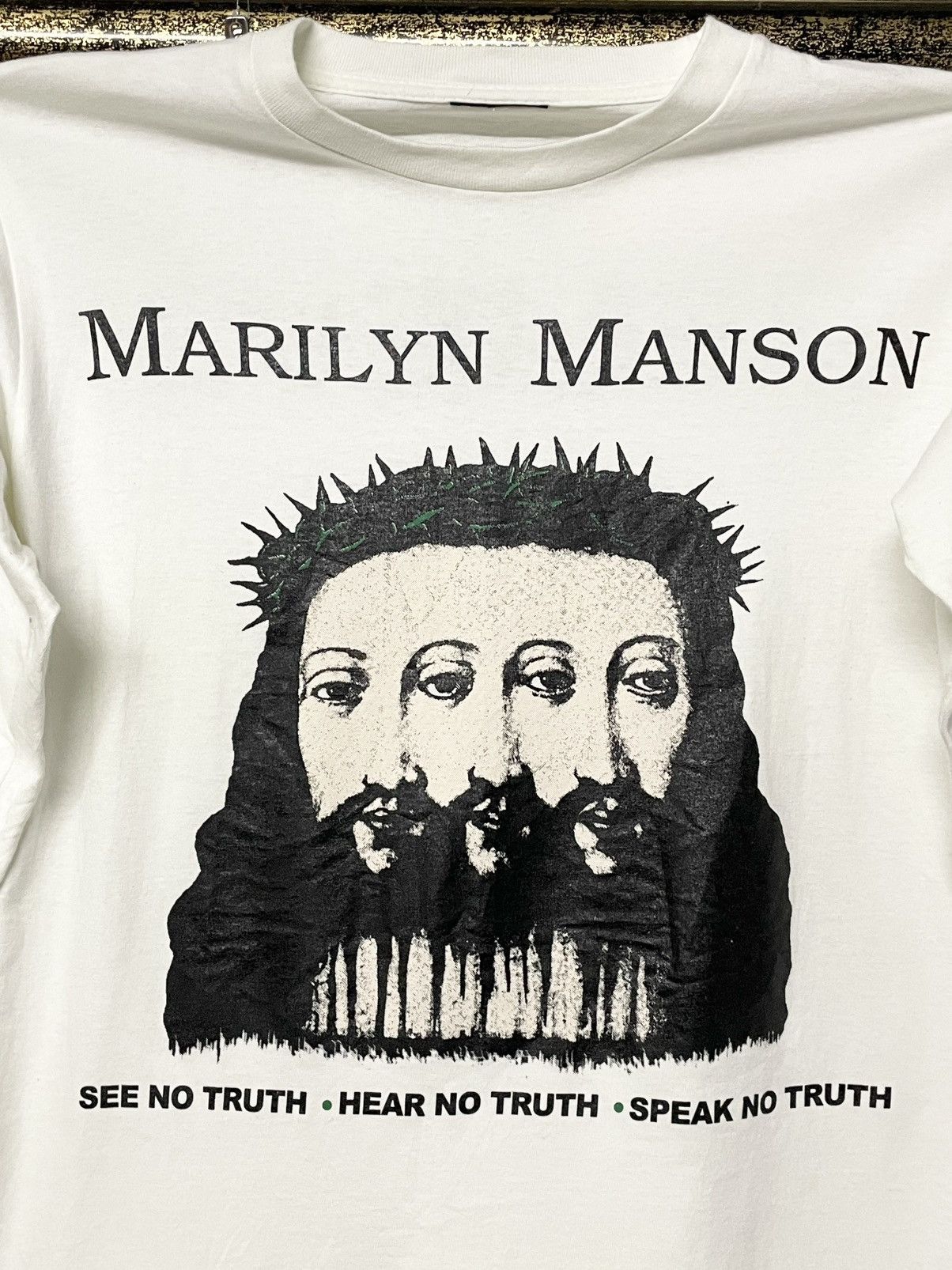 Vintage Vintage Marilyn Manson ‘BELIEVE’ Jesus Graphic Longsleeve Size US S / EU 44-46 / 1 - 3 Thumbnail