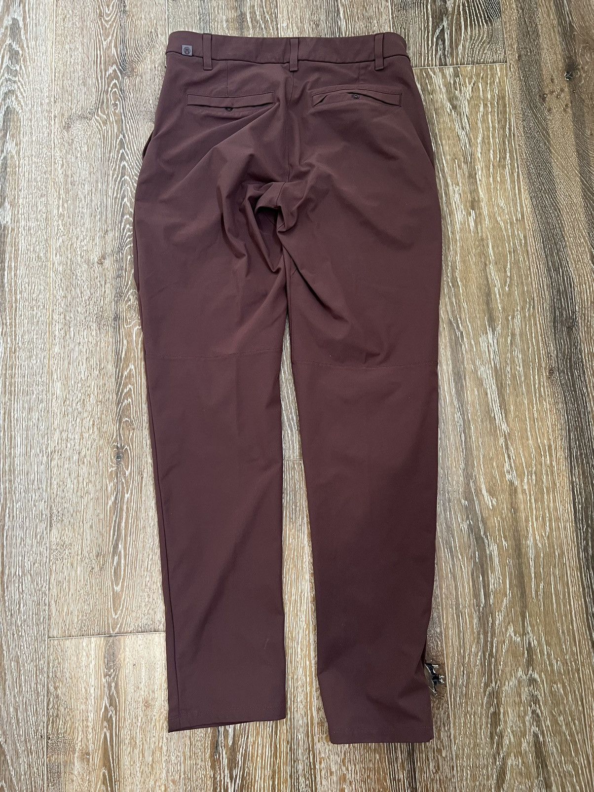 Lululemon commission pants