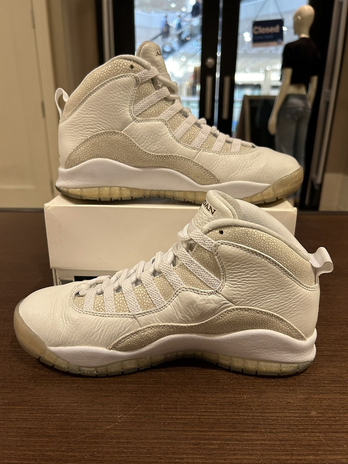 Jordan Brand Jordan 10 Retro ‘Drake OVO White’ Size US 8 / EU 41 - 4 Thumbnail