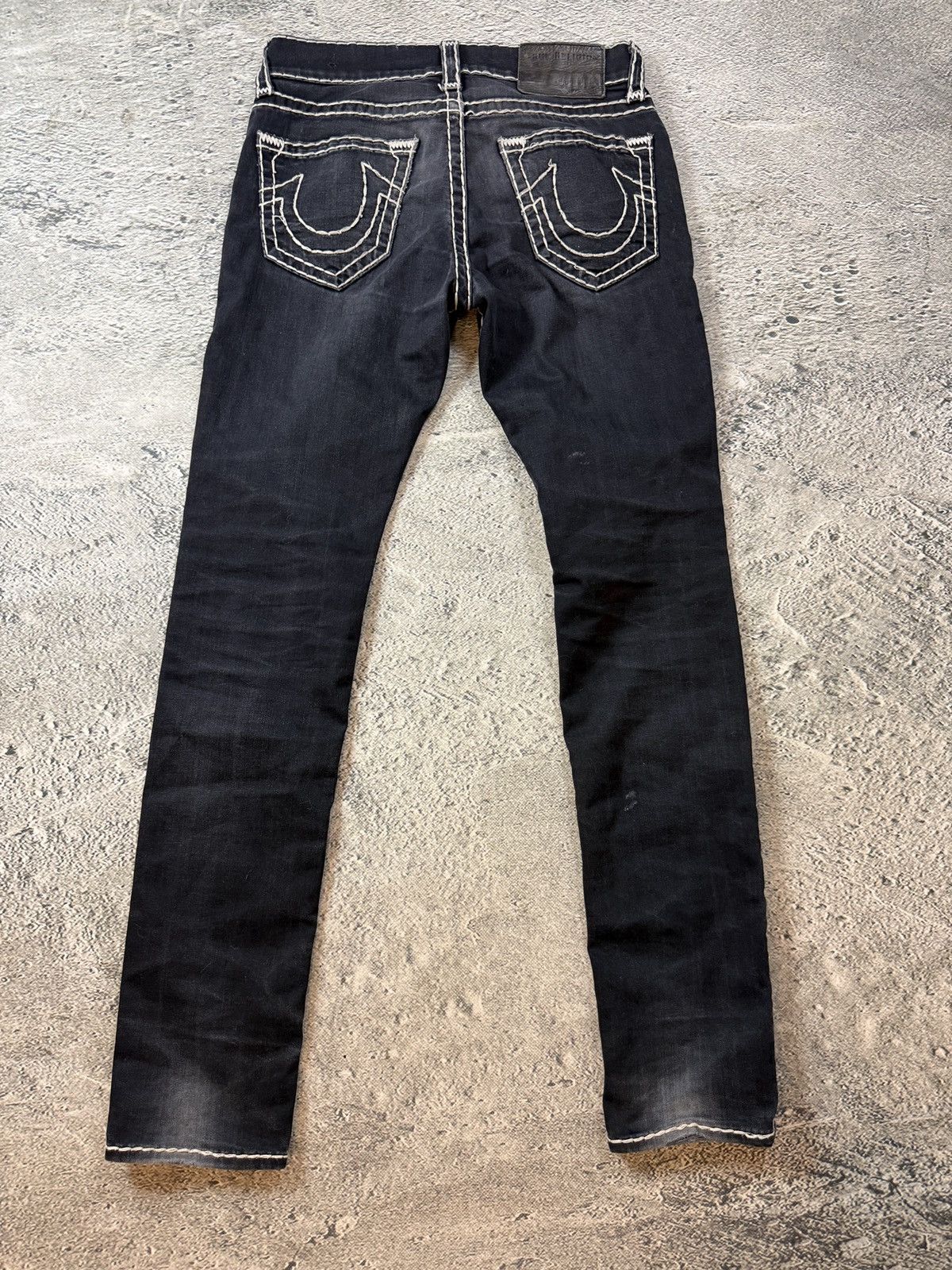 True Religion black mb3 true religion jeans size 30 can fit 32