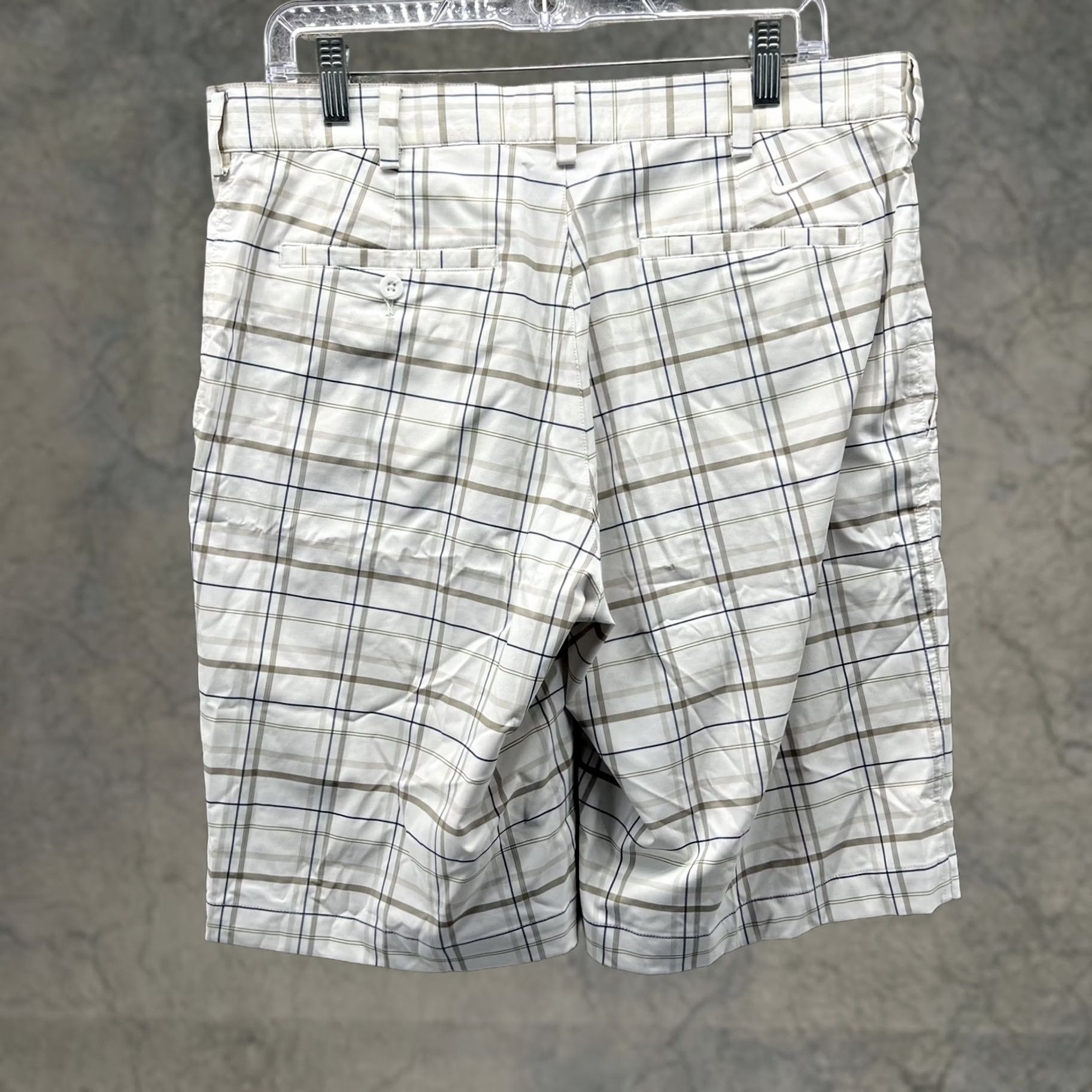 Nike Nike Golf Shorts Mens 34 White Plaid Dri-FIT Stretch Inseam 11 Size US 34 / EU 50 - 1 Thumbnail