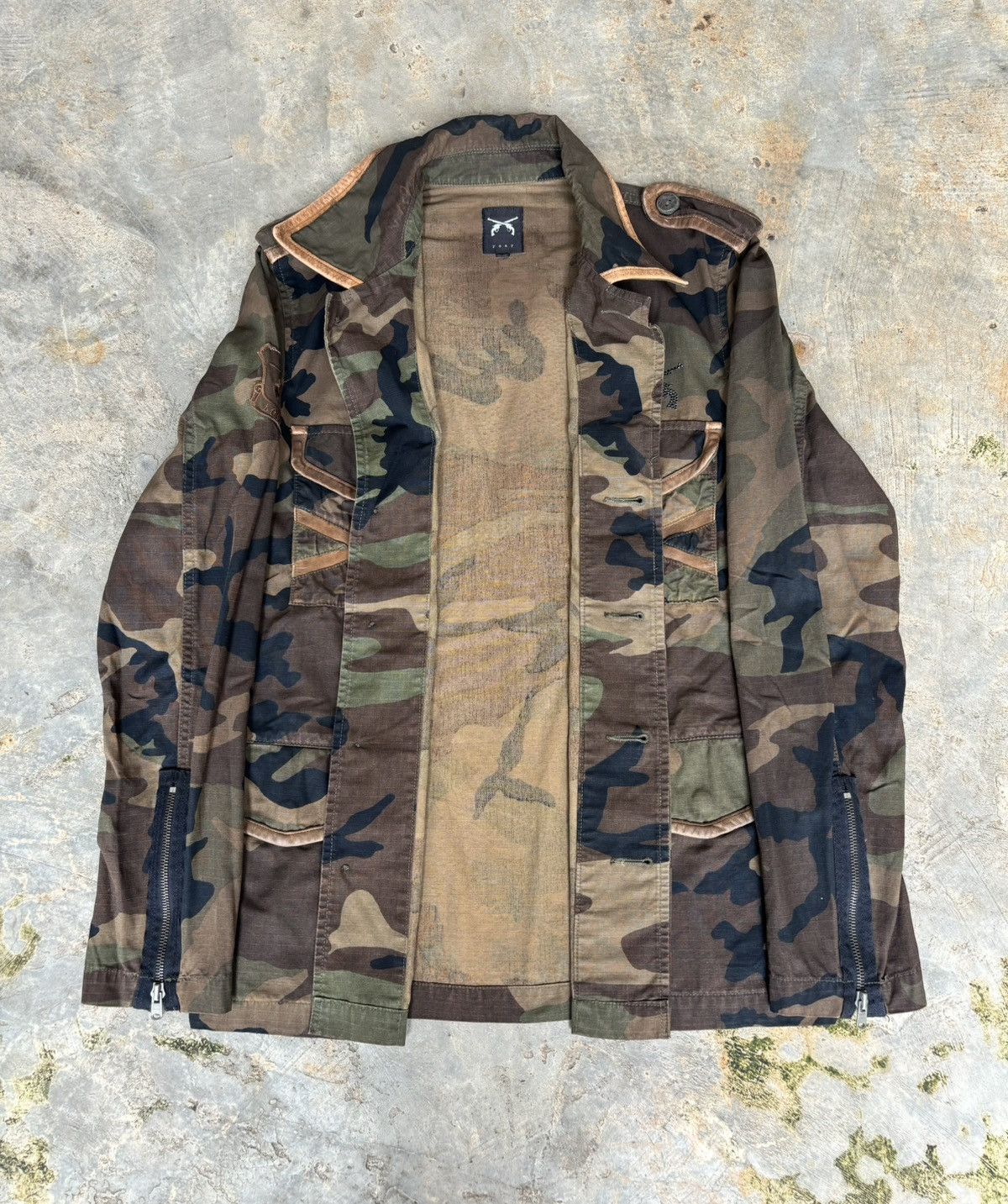 If Six Was Nine × Japanese Brand × Roar Japanesebrand Roar Camo Ifsixwasnine Lgb Style Jacket Size US M / EU 48-50 / 2 - 3 Thumbnail
