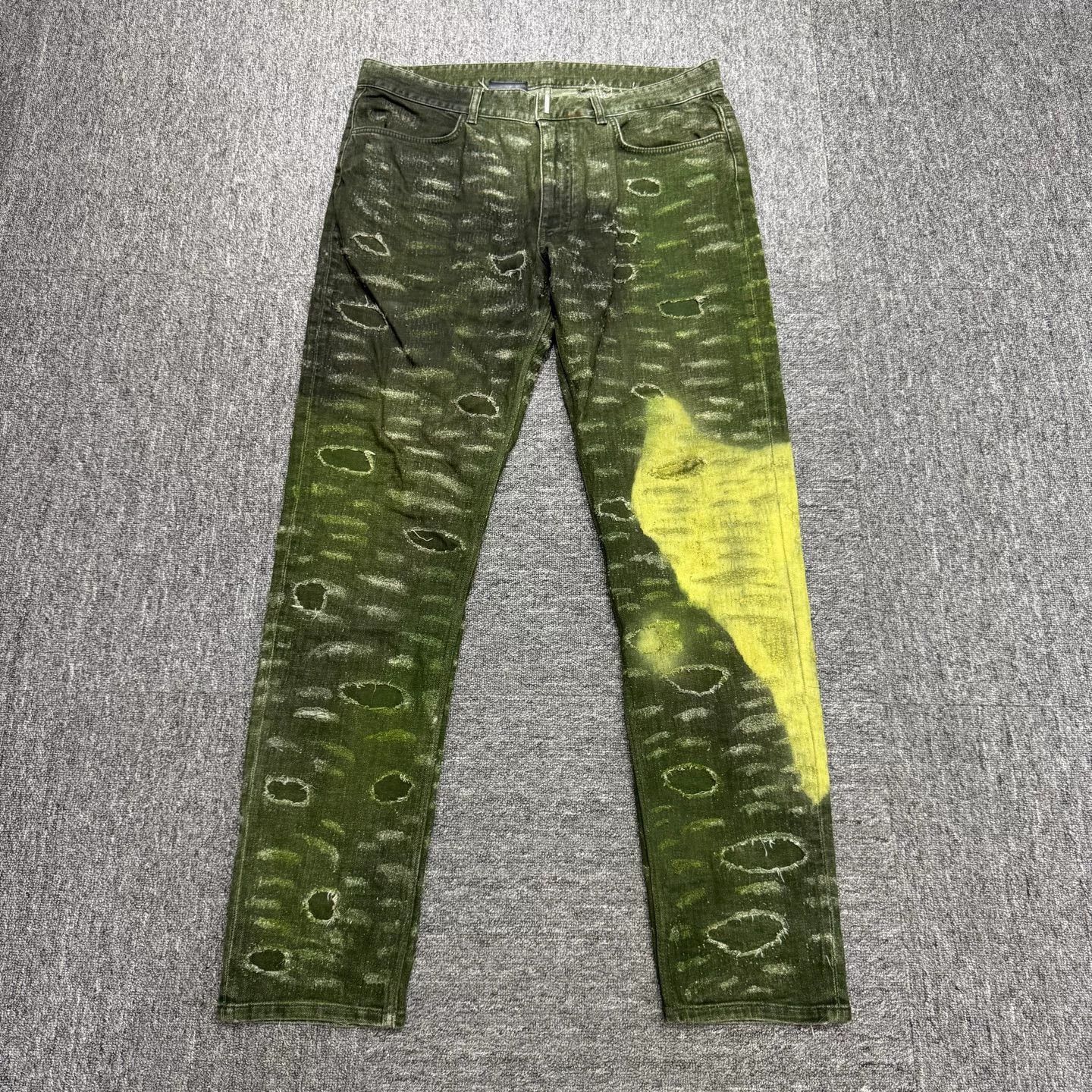 Givenchy Givenchy Tie-Dye Denim Pants Size US 34 / EU 50 - 1 Thumbnail