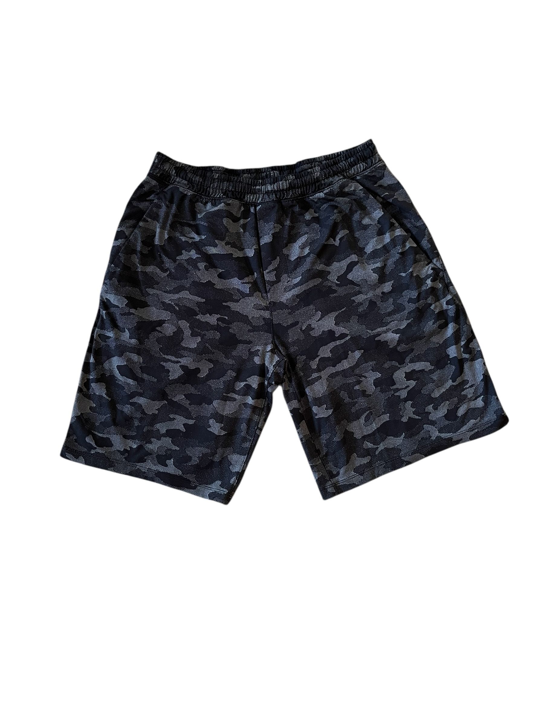Lululemon Lululemon Black Camo Athletic Shorts Medium 8in Size US 32 / EU 48 - 1 Thumbnail
