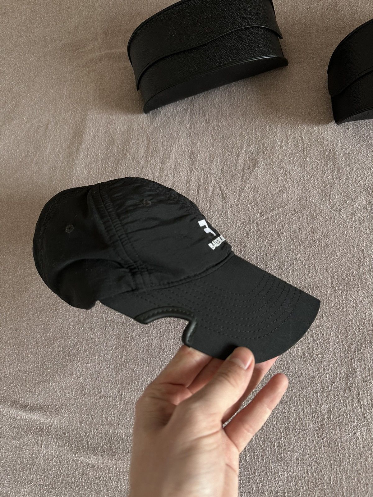 Balenciaga Balenciaga Tracksuit Sporty B Hat Size ONE SIZE - 2 Thumbnail