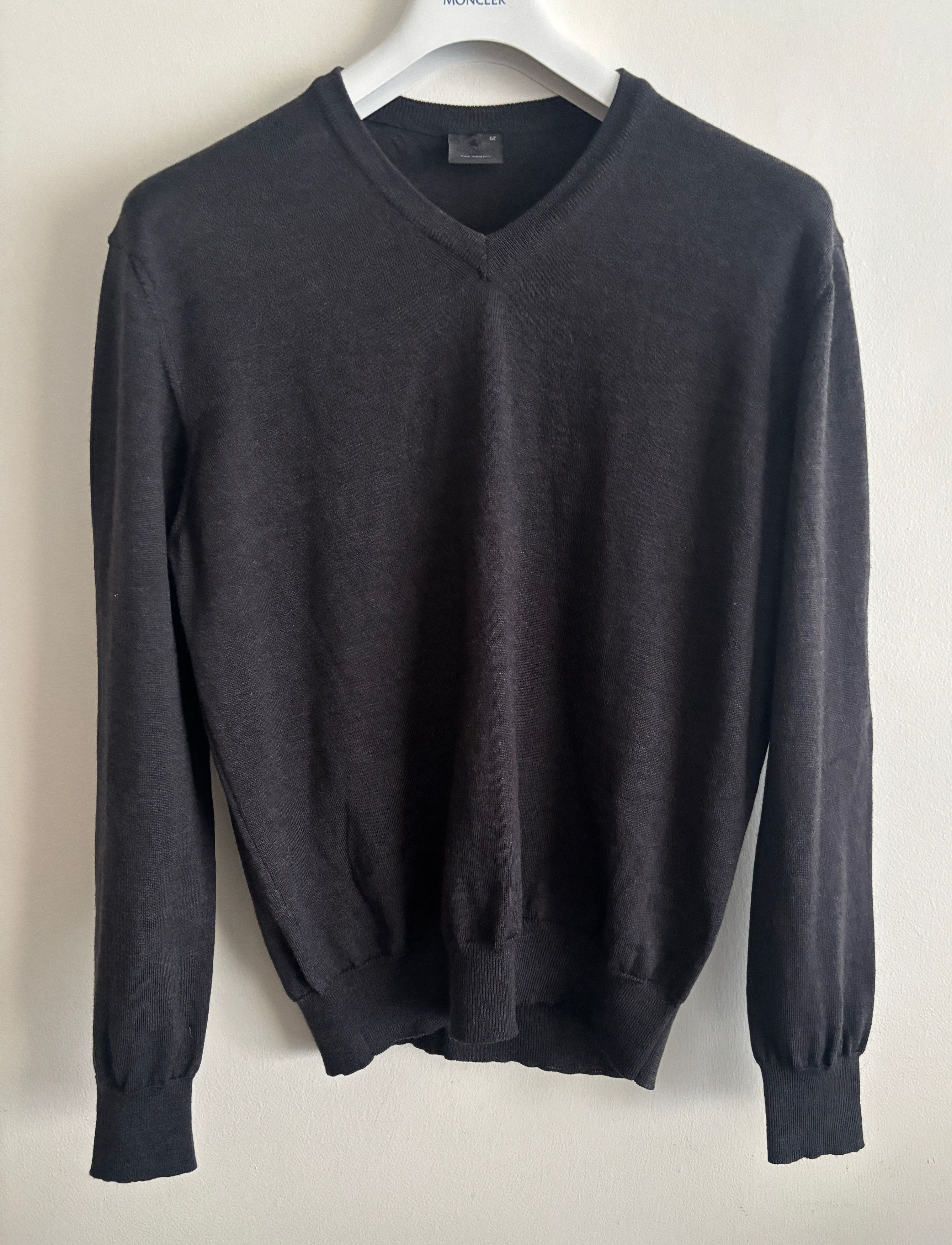 Dalmine $220 Grey Fine Merino Wool V-neck Wool Sweater - 42 / Large Size US L / EU 52-54 / 3 - 1 Thumbnail