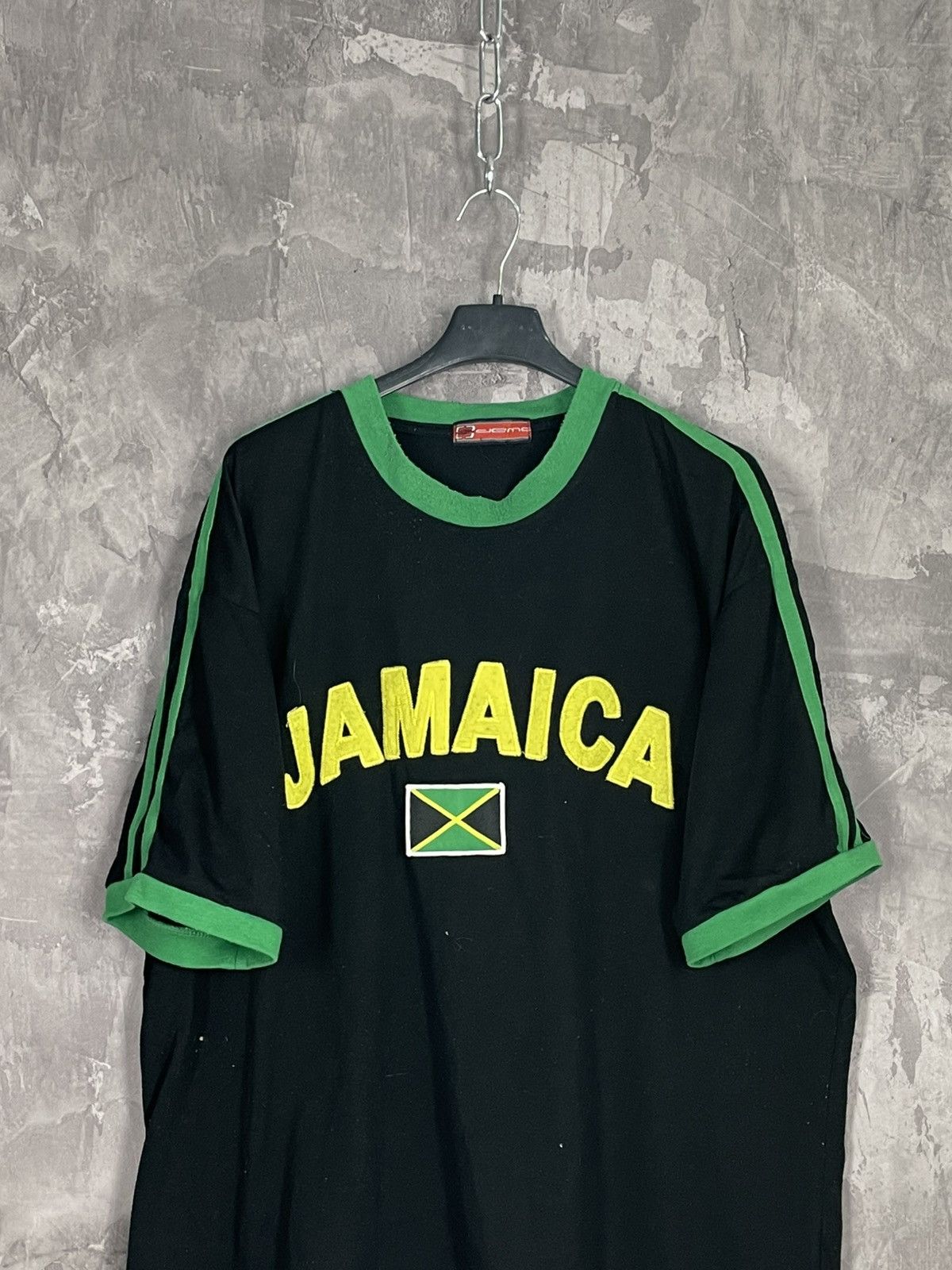 Vintage Vintage Y2K Jamaica 007 Flag Green T-shirt Tee Size US L / EU 52-54 / 3 - 2 Thumbnail