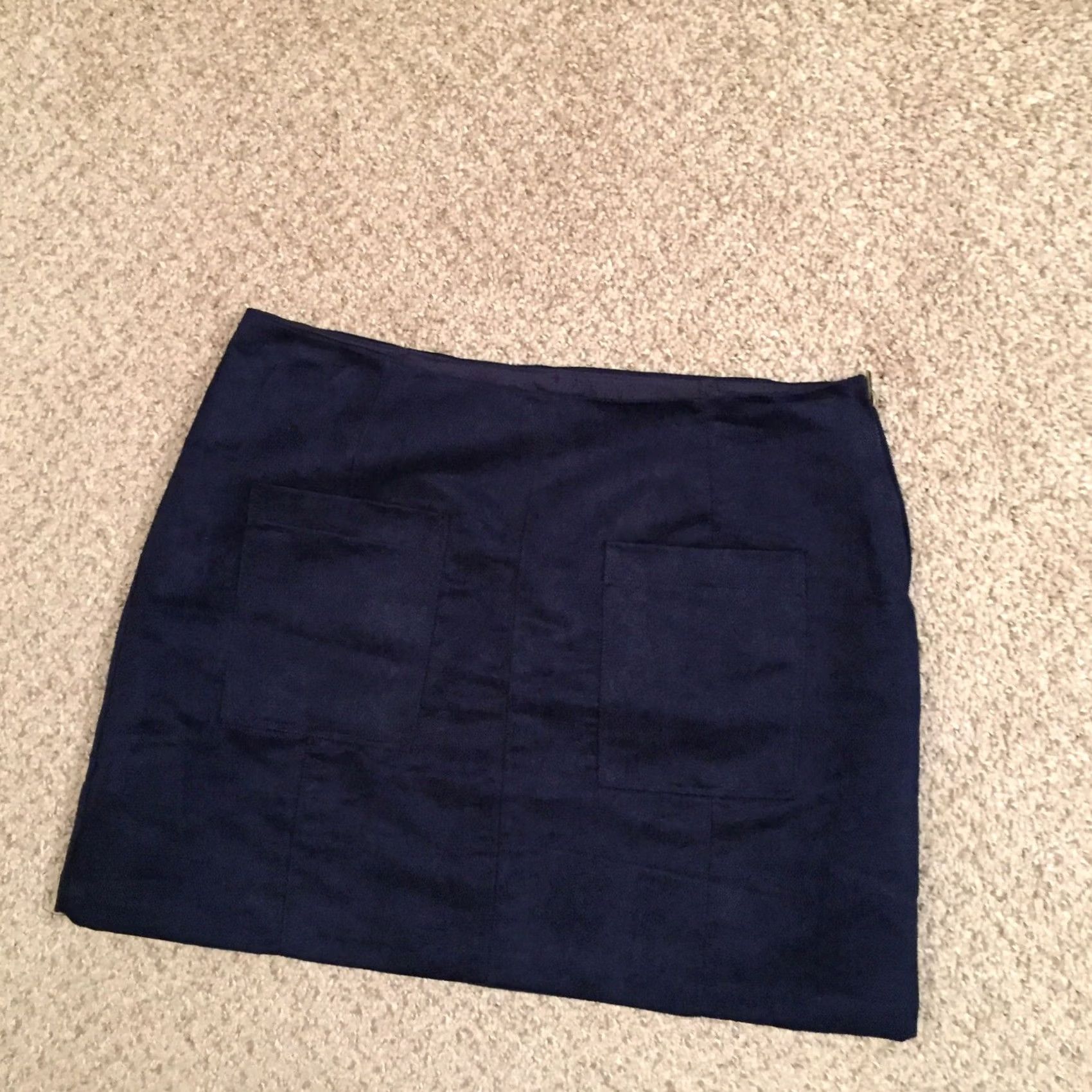 Old Navy Old Navy Skirt Size 4 Short Microfiber A-line Lined - Zip Size 27" / US 4 / IT 40 - 2 Thumbnail