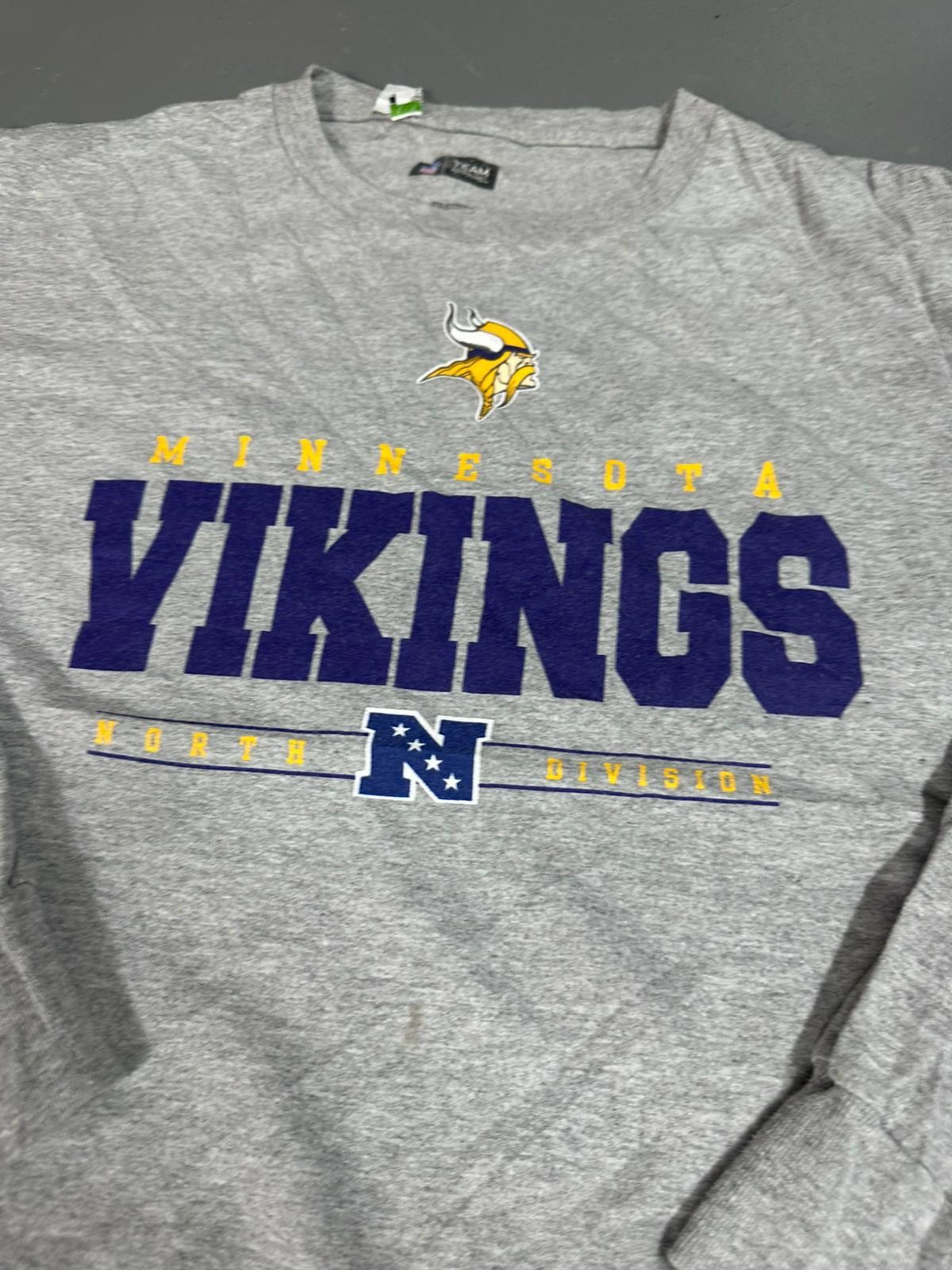 Designer Minnesota Vikings Long Sleeve T-Shirt - NFL Team Apparel Size US L / EU 52-54 / 3 - 3 Thumbnail