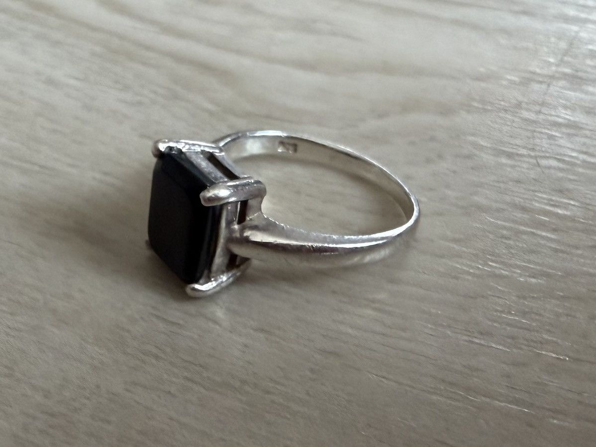 Vintage Vintage 925 Sterling Silver Ring w/ Onyx- Synthetic Stone Size ONE SIZE - 2 Thumbnail