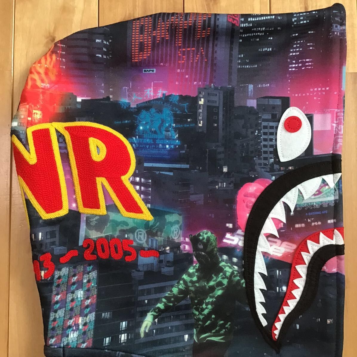 Bape BAPE NEON TOKYO Shark full zip hoodie a bathing ape Size US XL / EU 56 / 4 - 4 Thumbnail