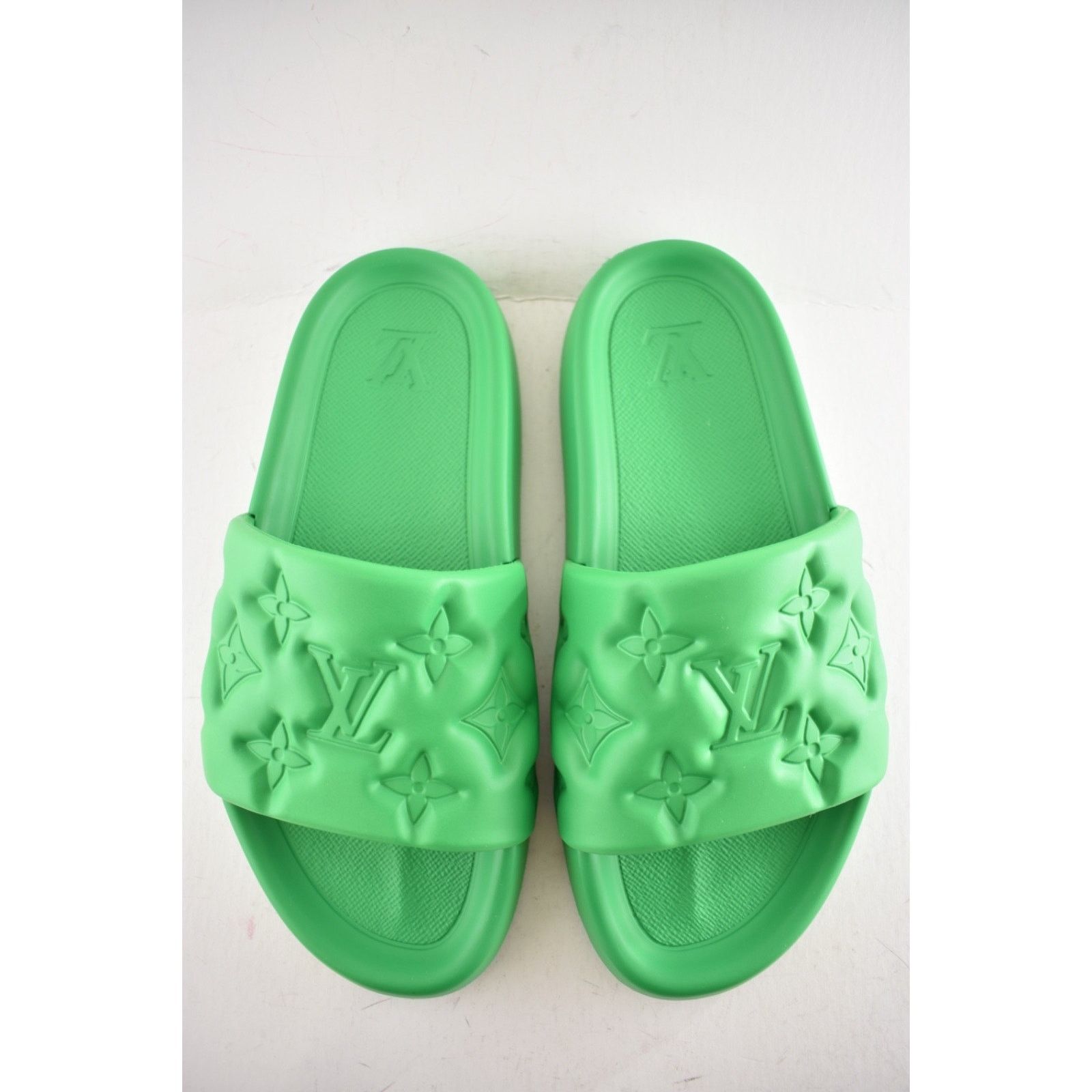 Louis Vuitton Louis Vuitton Waterfront Mule Slide Sandal UK 9 US 10 11 Size US 10 / EU 43 - 10 Thumbnail