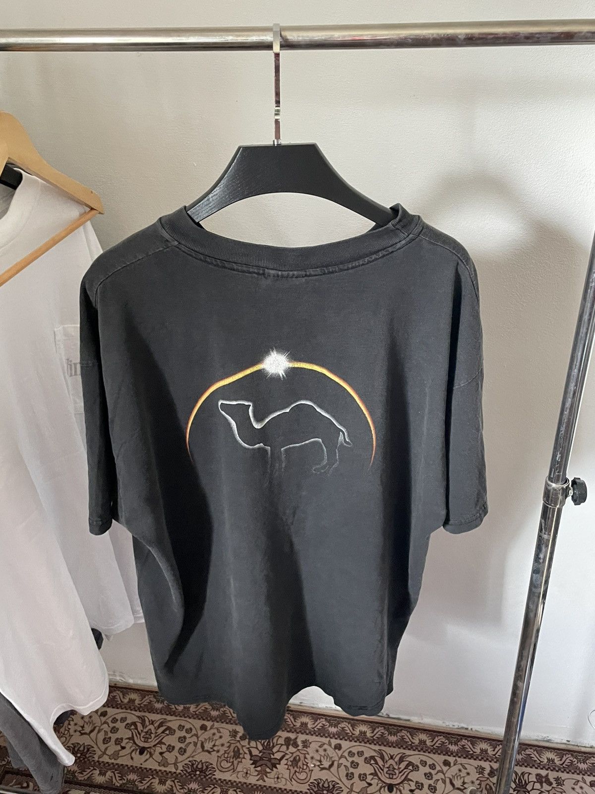 Vintage 00s Camel Tobacco Logo Sun Faded Pocket Tee Size US XL / EU 56 / 4 - 3 Thumbnail