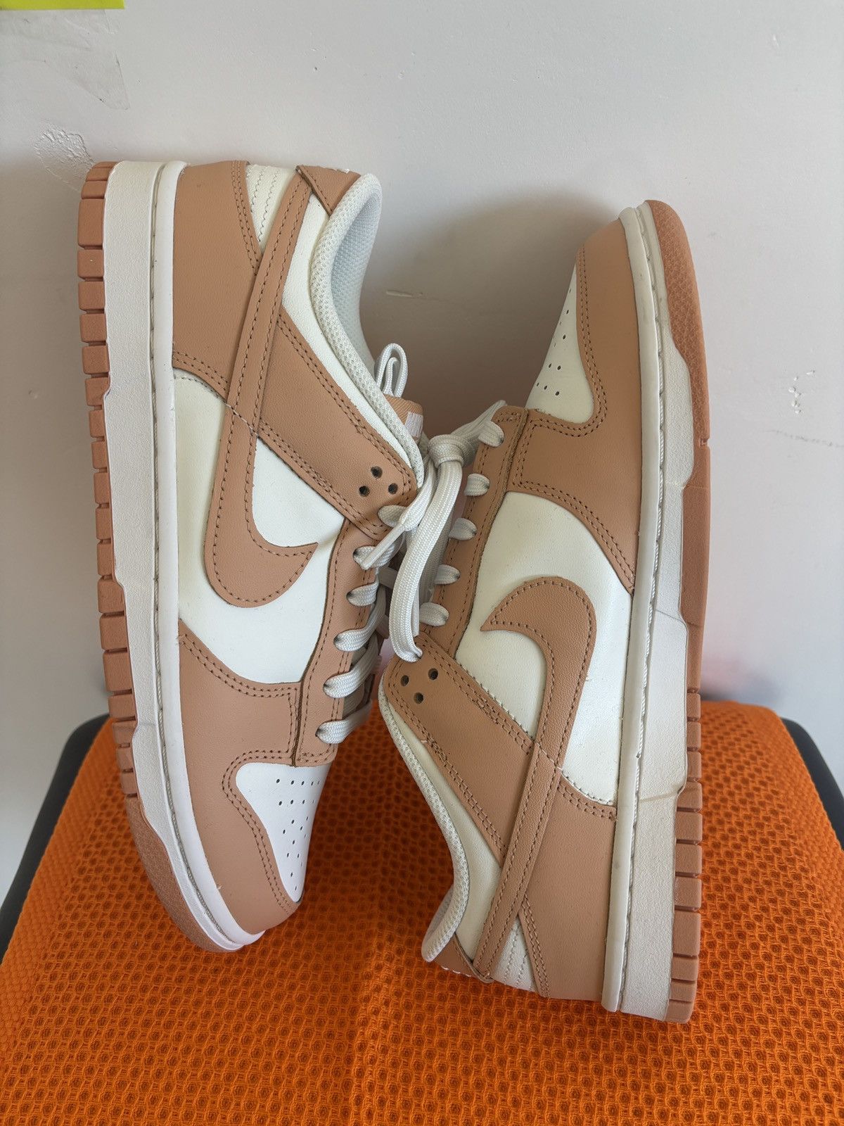 Nike Nike Dunk Low W Harvest Gold Size US 8 / EU 41 - 3 Thumbnail