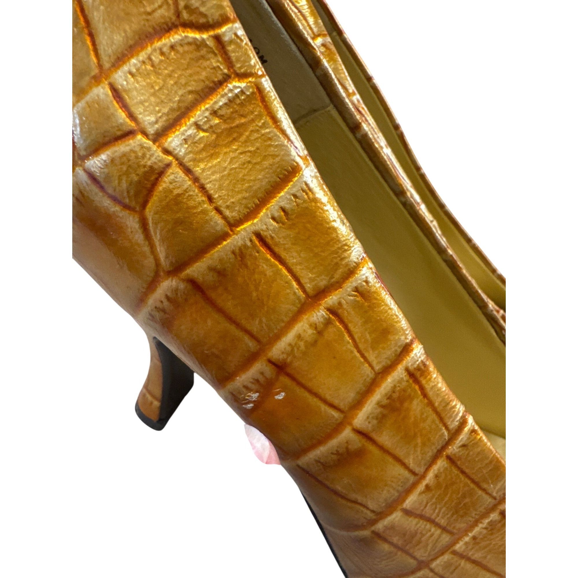 Designer Bellini Coiette womens leather Gold 4inch heels 10M SKU 7244 Size US 10 / IT 40 - 5 Thumbnail