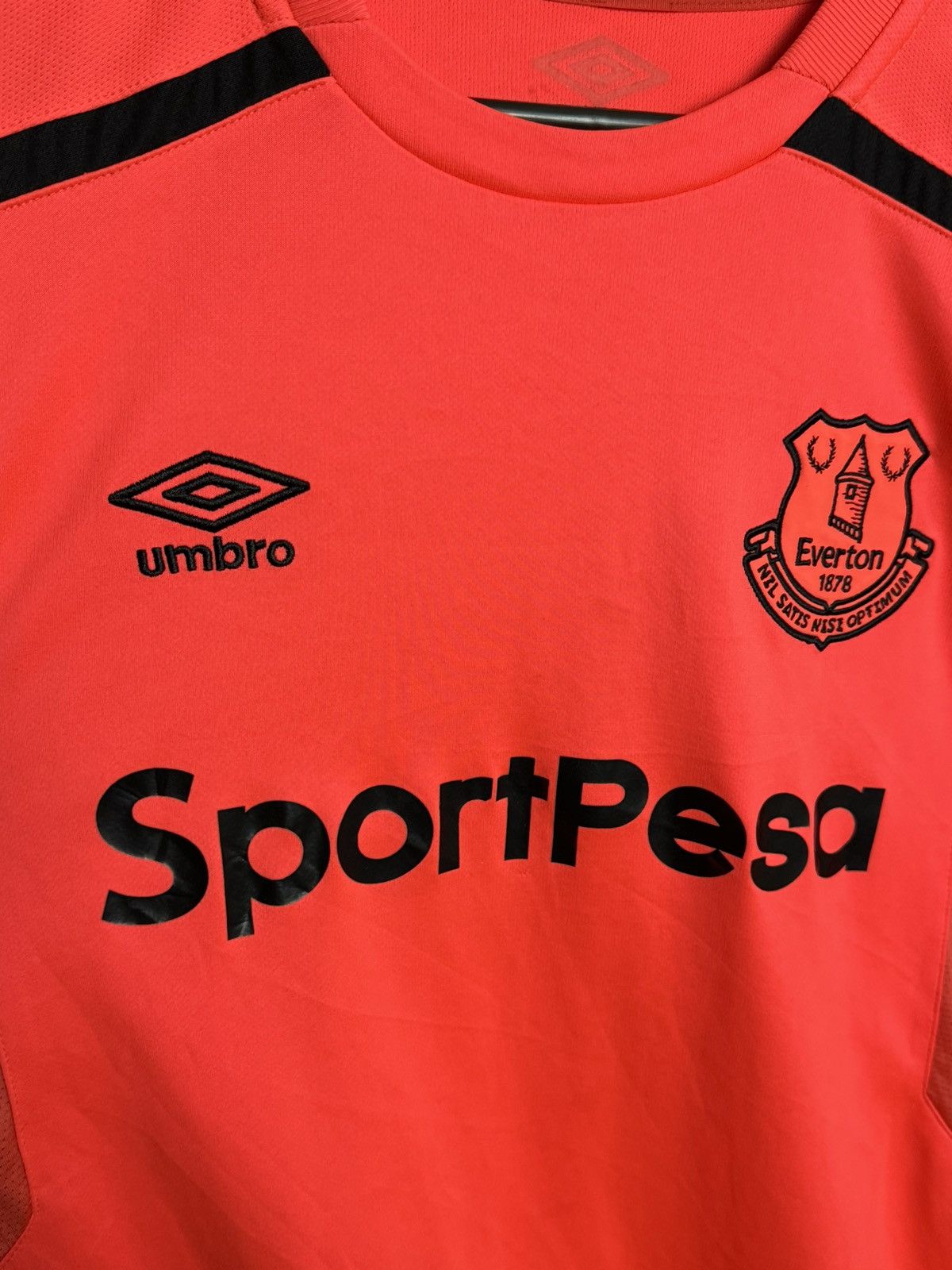 Umbro Everton 17/18 Goalkeeper Football Jersey Size US L / EU 52-54 / 3 - 3 Thumbnail