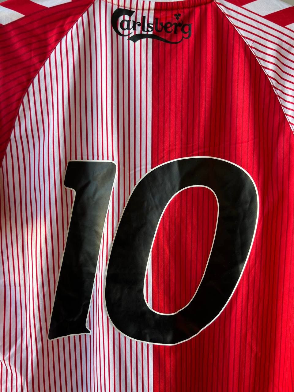 Hummel 1986/87 DENMARK TEAM #10 REMAKE HOME SOCCER JERSEY SHIRT SZL Size US L / EU 52-54 / 3 - 8 Thumbnail