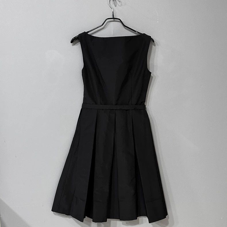 Prada Prada Black nylon dress 2504-Nextarrow Size XS / US 0-2 / IT 36-38 - 3 Thumbnail