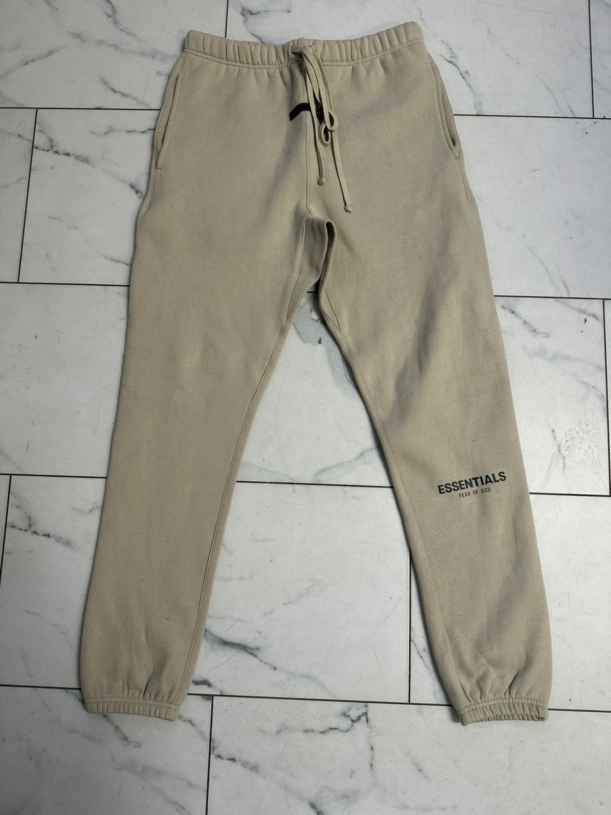Essentials Sweat Pants (Medium)